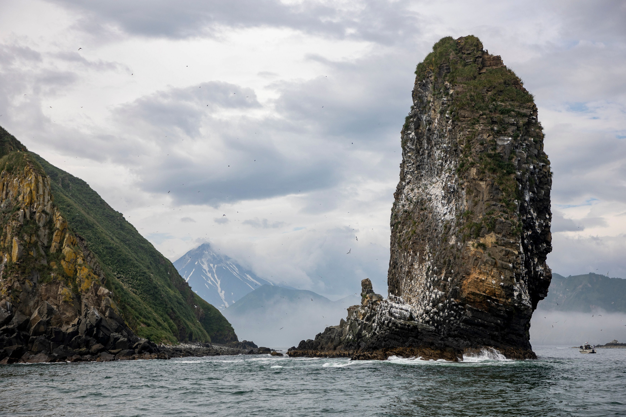 Мыс Зелёный — вулканические скалы и океанские виды. Время Камчатки: чтобы найти свой путь, нужно скорость умножить на время