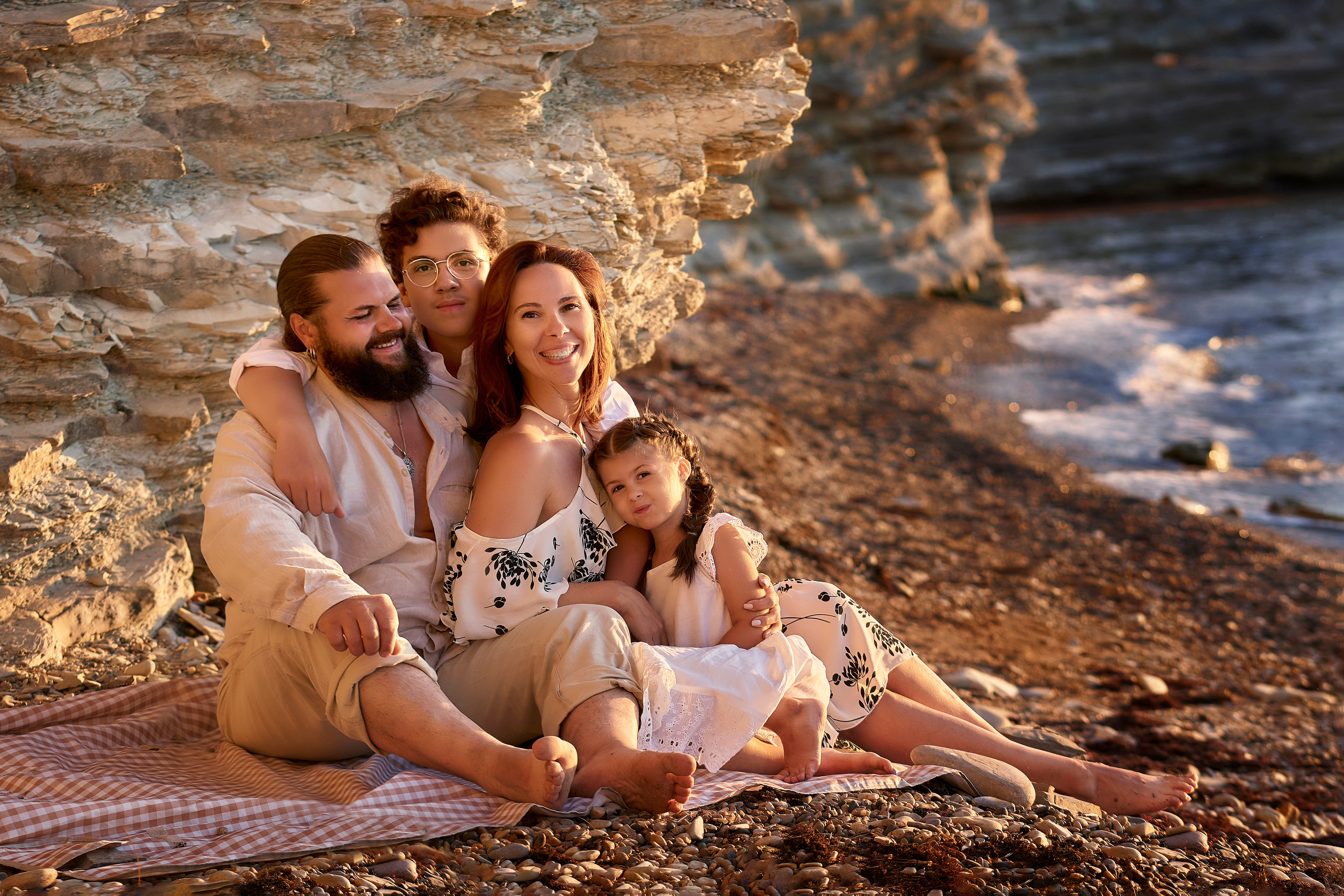 Анонсы семейных фотосессий в Черногории — свежие кадры | Эля Станевская Фотограф