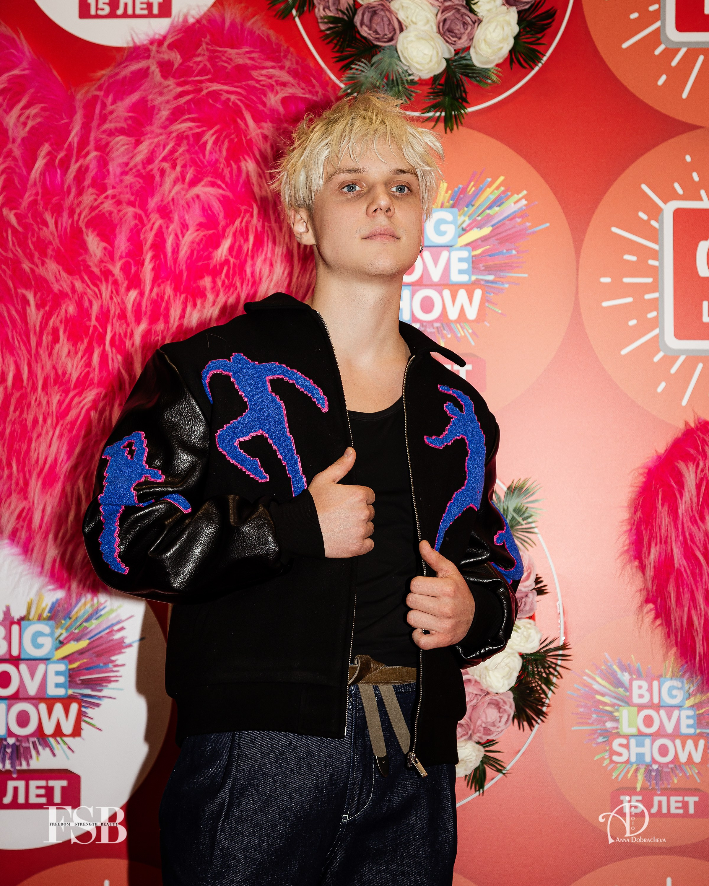 Ваня Дмитриенко в объективе фотографа Анны Добрачёвой