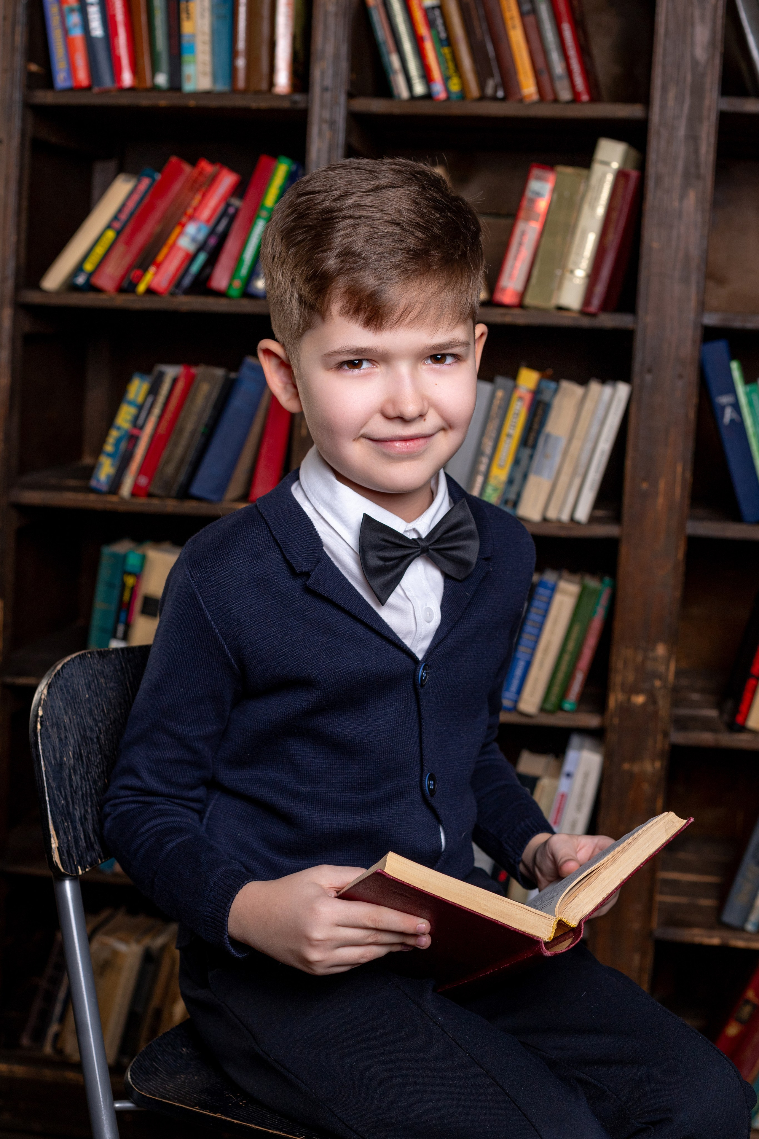 Цена на выпускные альбомы 4 класса. Выпускной альбом в Москве и Домодедово Вышка Школьный фотограф