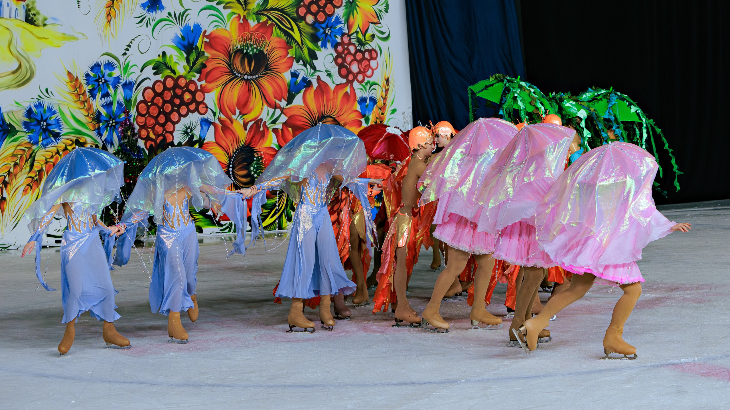 Детский театр на льду «АЛЕКО». Выпускные альбомы и школьный фотограф в Подольске, Троицке, Щербинке, Москве и Московской области