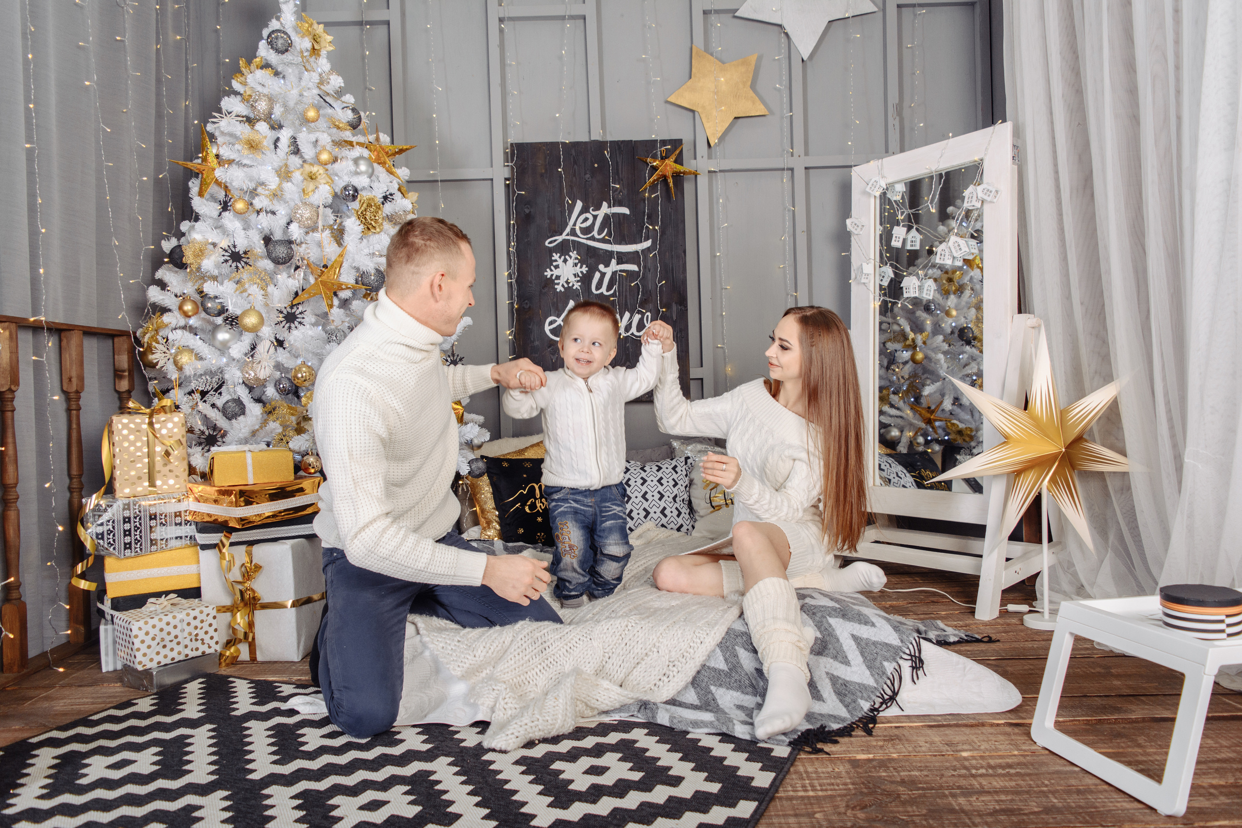 ЗАЧЕМ ТАЩИТЬ РЕБЕНКА КУДА-ТО ФОТОГРАФИРОВАТЬСЯ… ЕМУ ЭТО НЕ НУЖНО?!. Свадебный фотограф Курск Константин Воронов