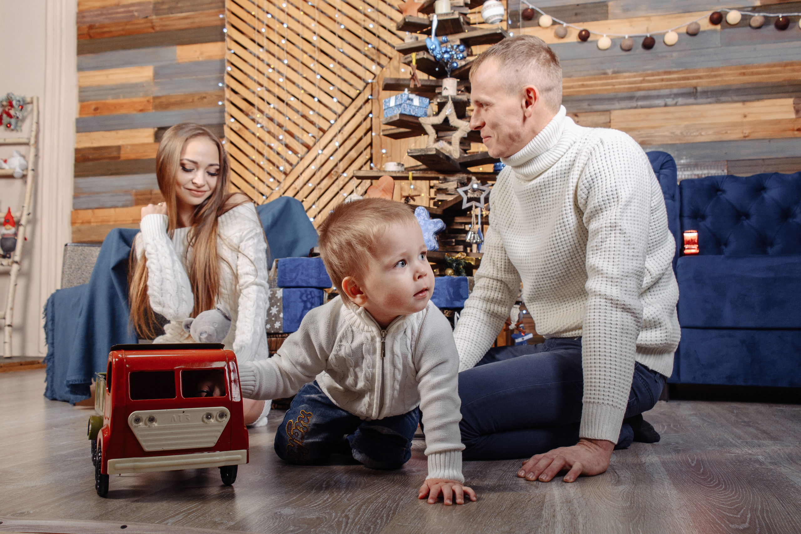 ЗАЧЕМ ТАЩИТЬ РЕБЕНКА КУДА-ТО ФОТОГРАФИРОВАТЬСЯ… ЕМУ ЭТО НЕ НУЖНО?!. Свадебный фотограф Курск Константин Воронов
