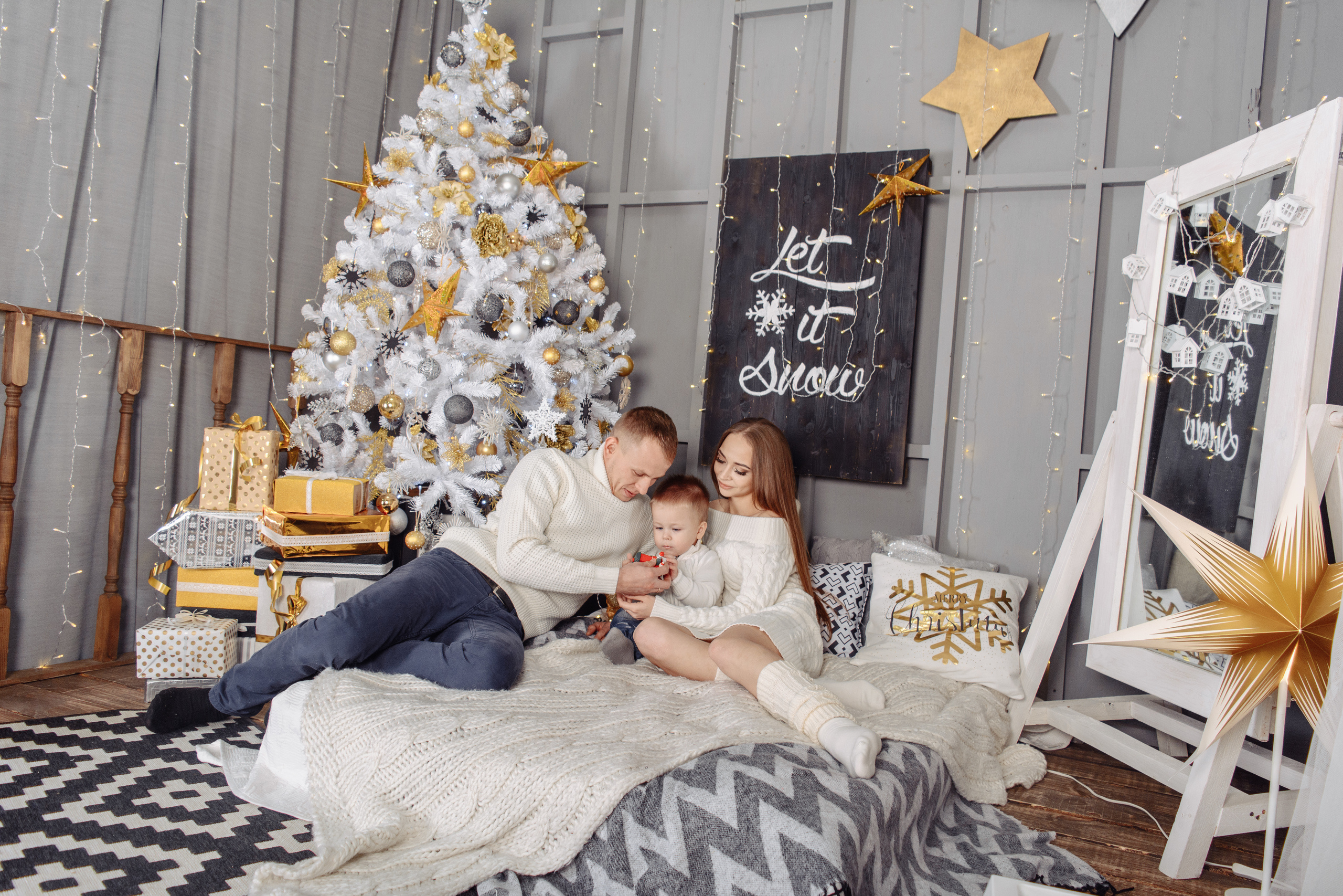 ЗАЧЕМ ТАЩИТЬ РЕБЕНКА КУДА-ТО ФОТОГРАФИРОВАТЬСЯ… ЕМУ ЭТО НЕ НУЖНО?!. Свадебный фотограф Курск Константин Воронов