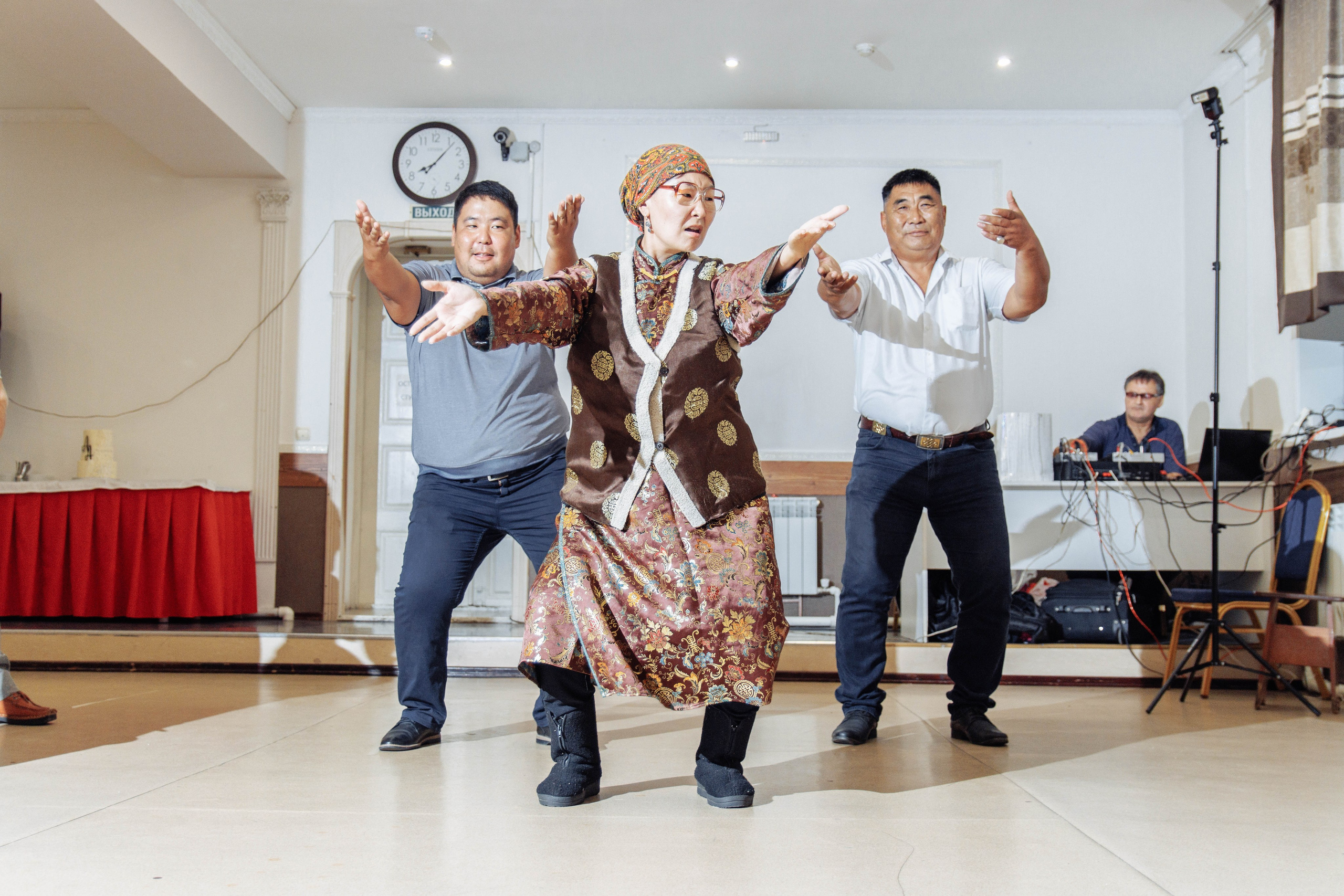 Репортажный фотограф на дни рождения и юбилеи в Улан-Удэ — Алексей Раднаев