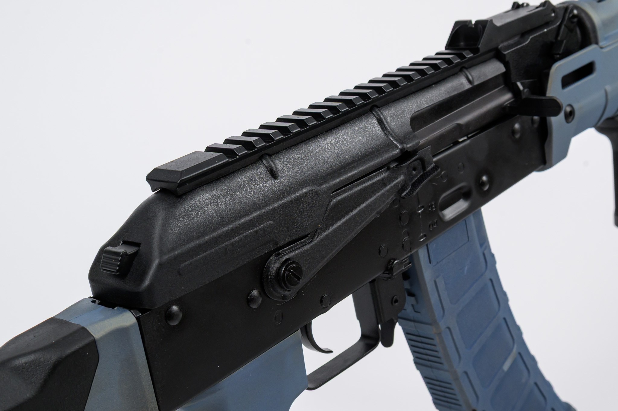 Покраска краской Cerakote. Страйкбольная мастерская Бигич Воркшоп