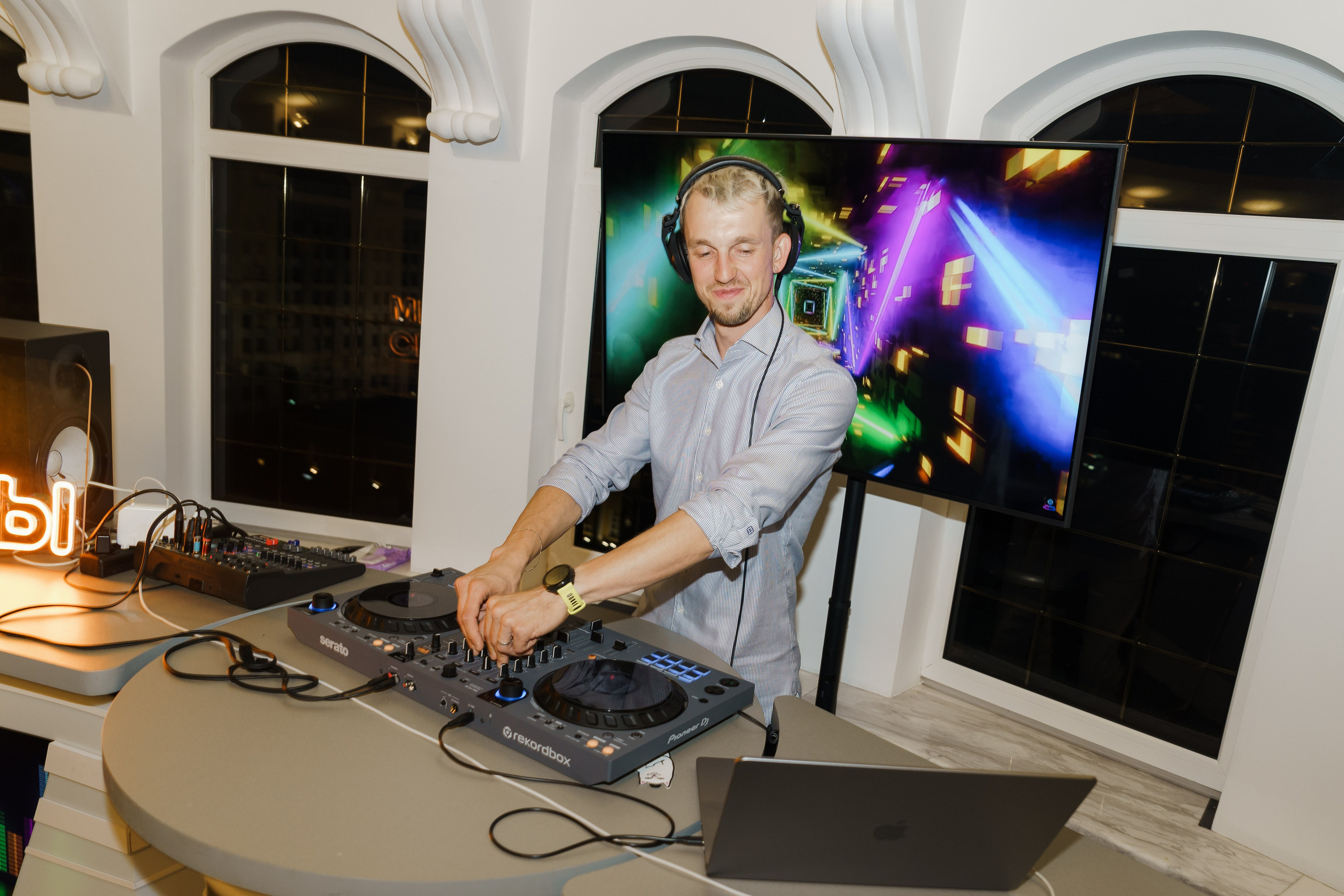 МЕДИА СЕКРЕТЫ на крыше. Свадебный фотограф в Москве и Подмосковье Виктор Одинцов