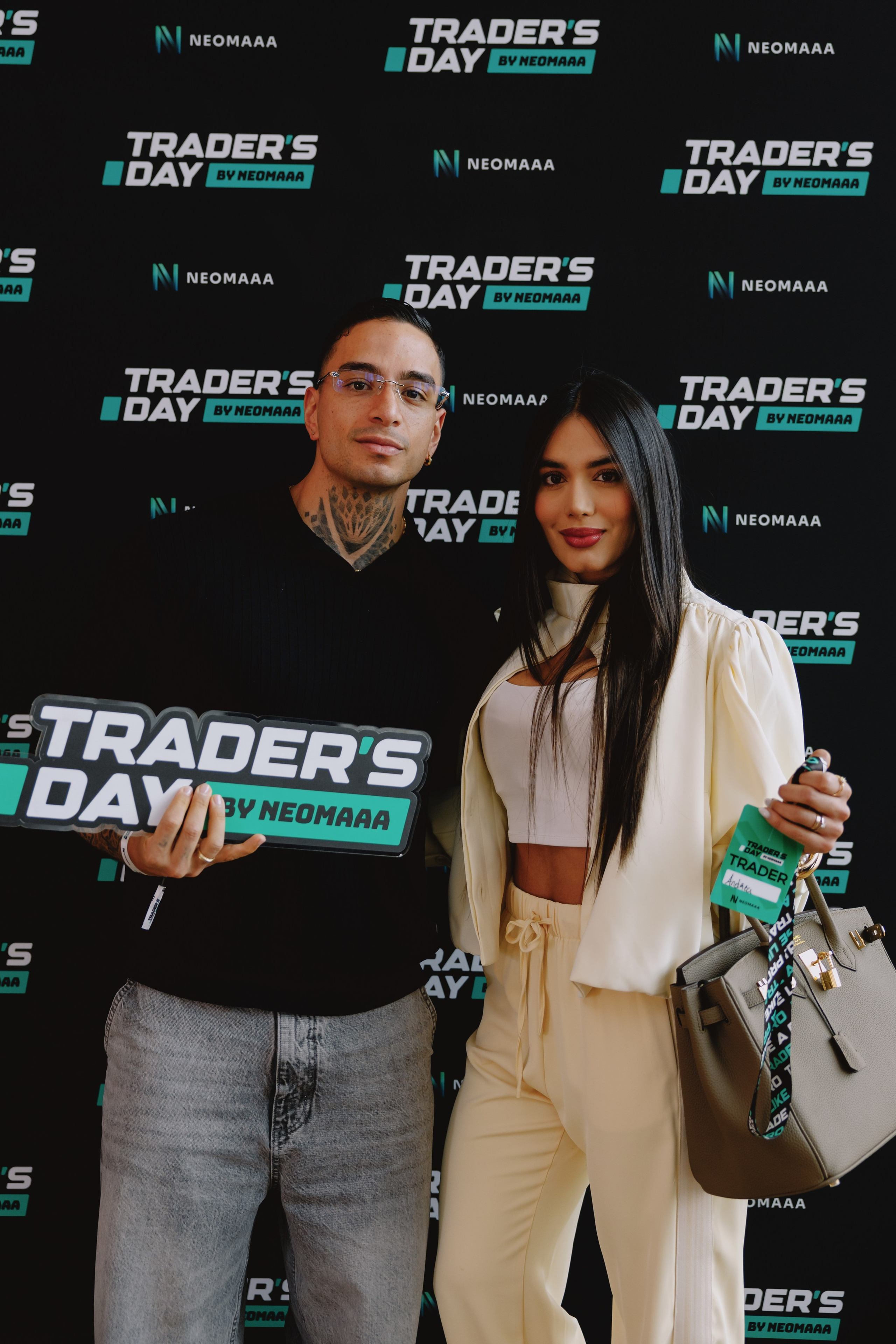 TRADERS DAY By NeomAAA Medellin. NeomAAA Funds Gallery