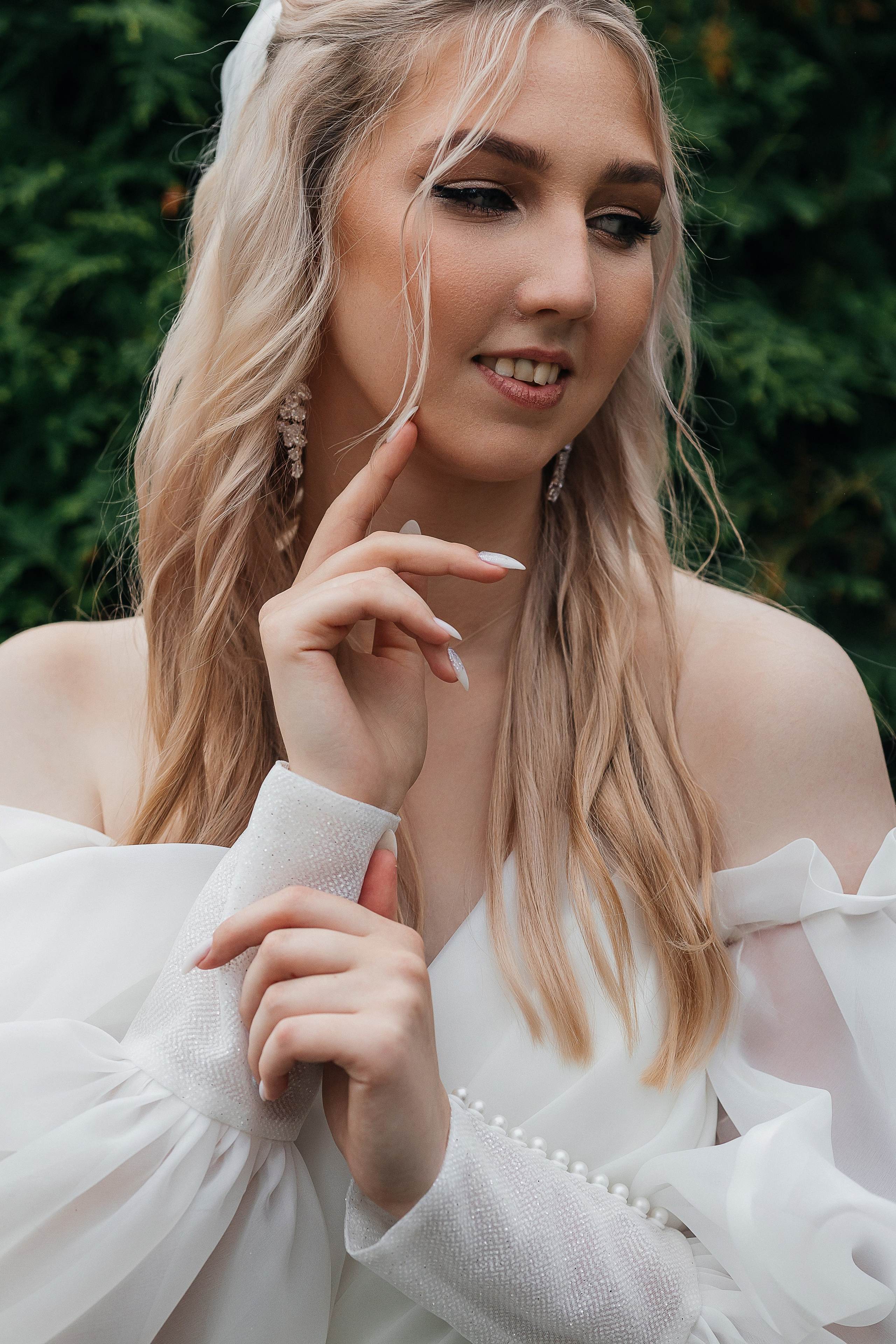 Чувственная первая встреча пары в отеле. Олег Сверчков | Свадебный фотограф Вологда