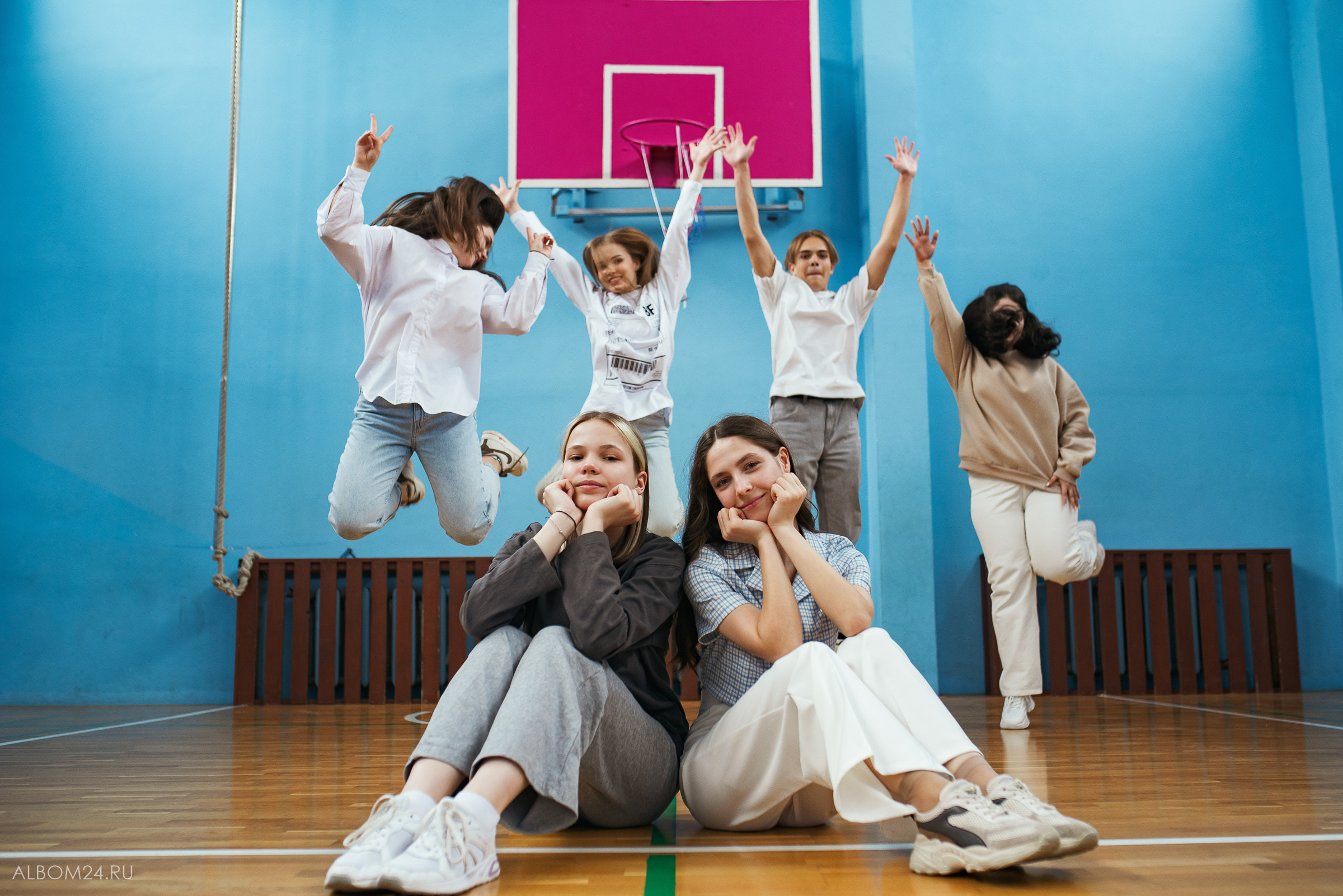 Съемка на выпускной альбом Солонцовская школа 9В. Выпускные альбомы и фотосъемка в Красноярске