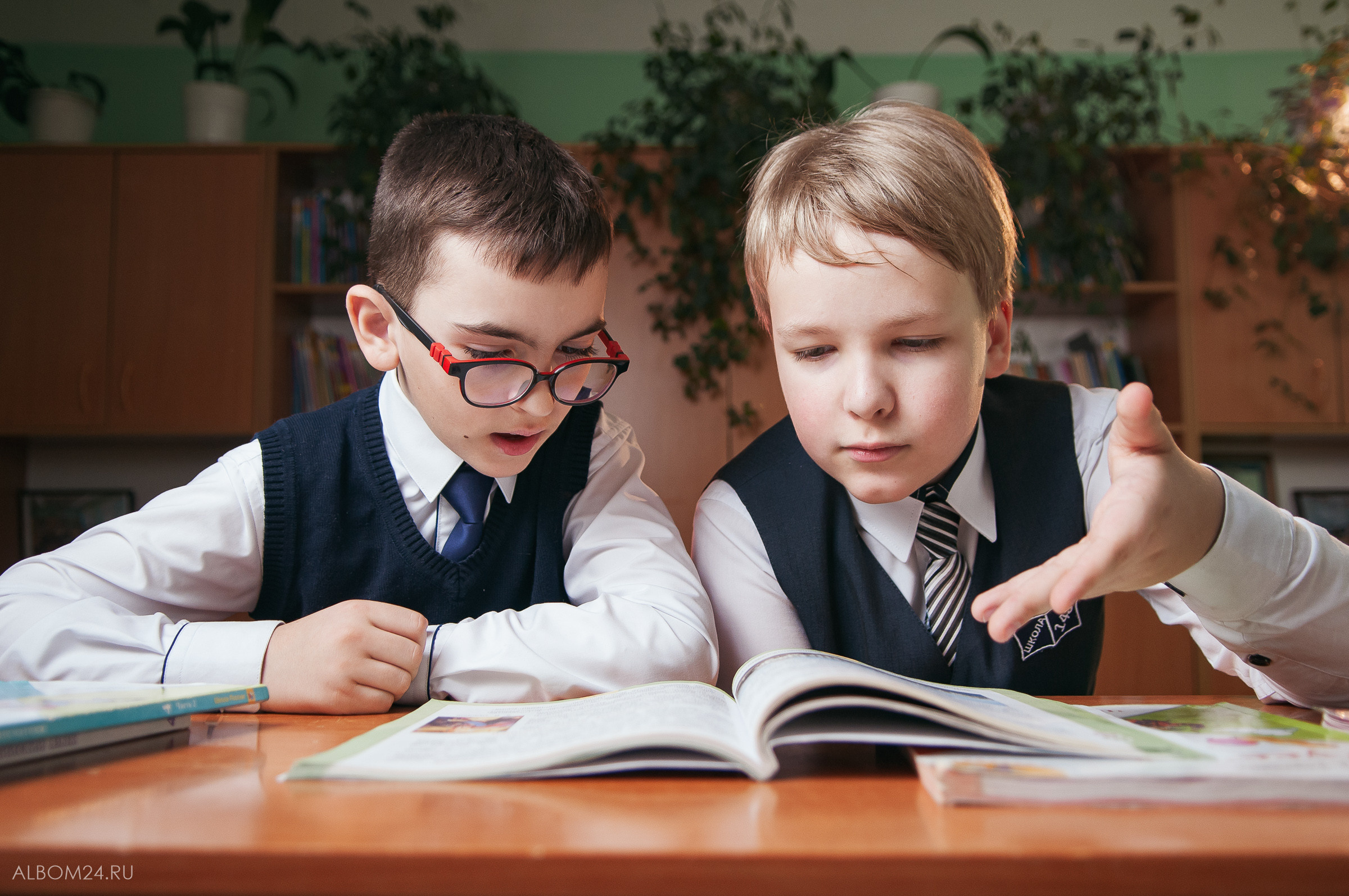 Съемка на выпускной альбом Школа № 148, 4В. Выпускные альбомы и фотосъемка в Красноярске