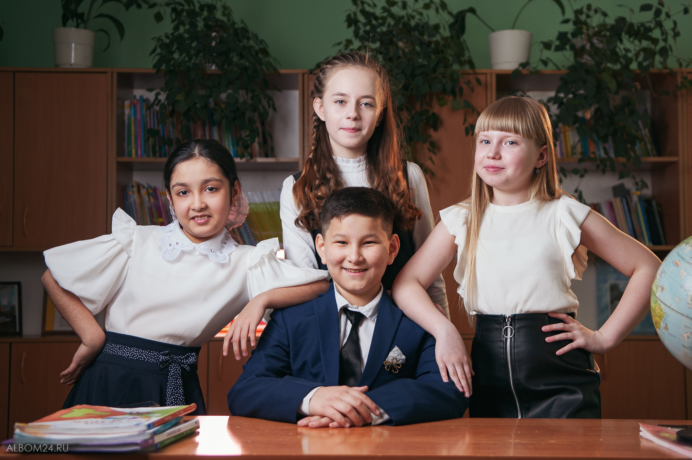 Съемка на выпускной альбом Школа № 148, 4В. Выпускные альбомы и фотосъемка в Красноярске