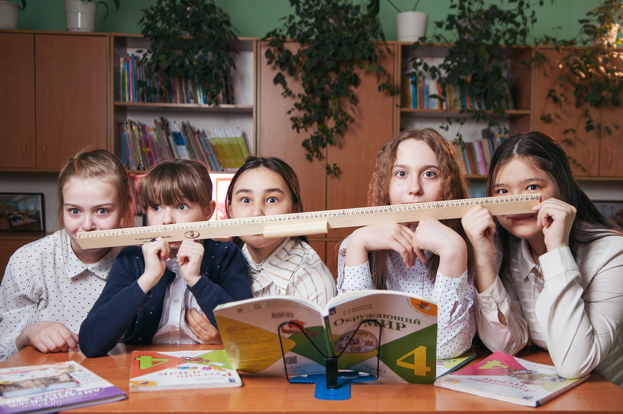 Съемка на выпускной альбом Школа № 148, 4В. Выпускные альбомы и фотосъемка в Красноярске