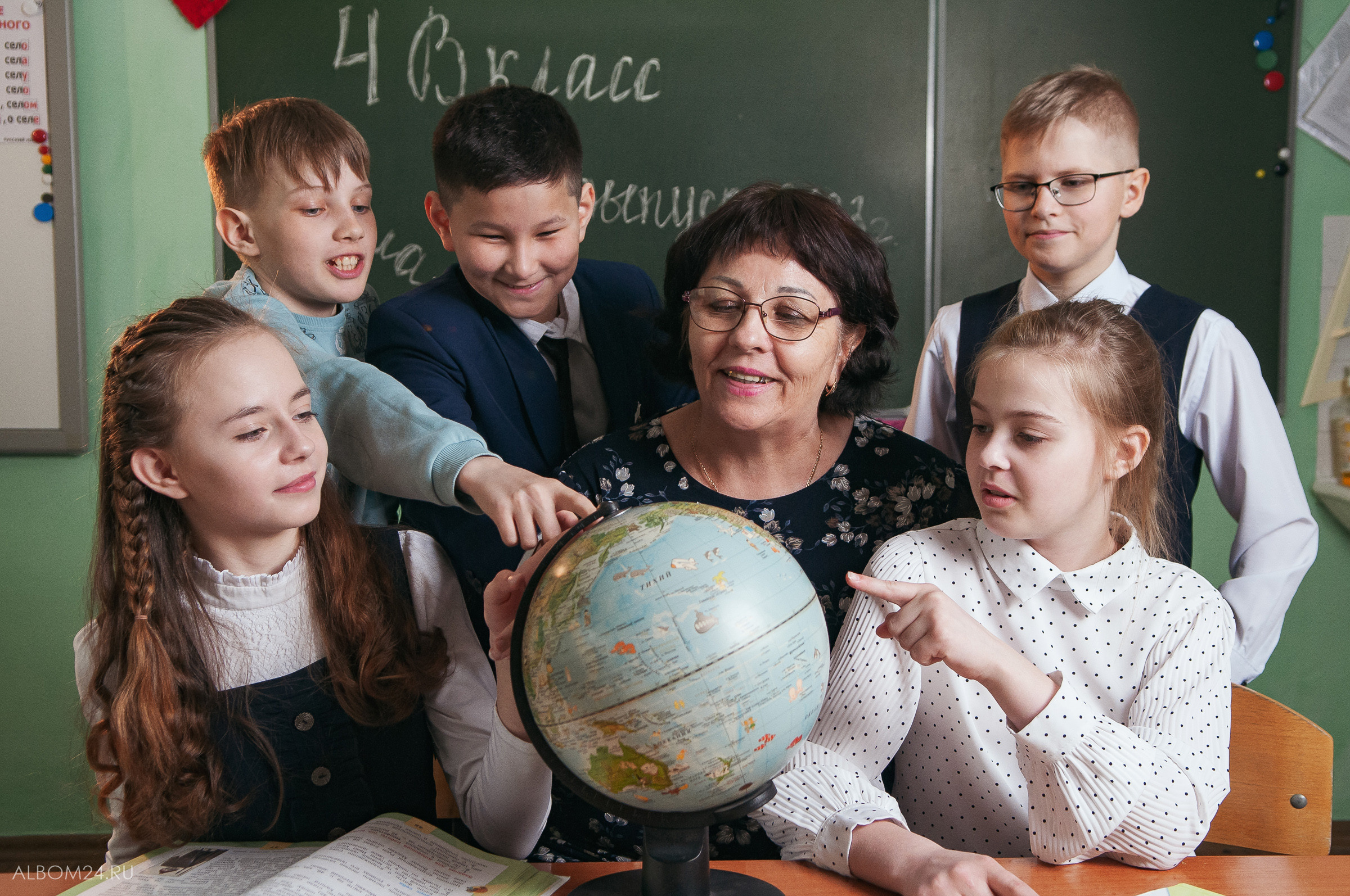 Съемка на выпускной альбом Школа № 148, 4В. Выпускные альбомы и фотосъемка в Красноярске