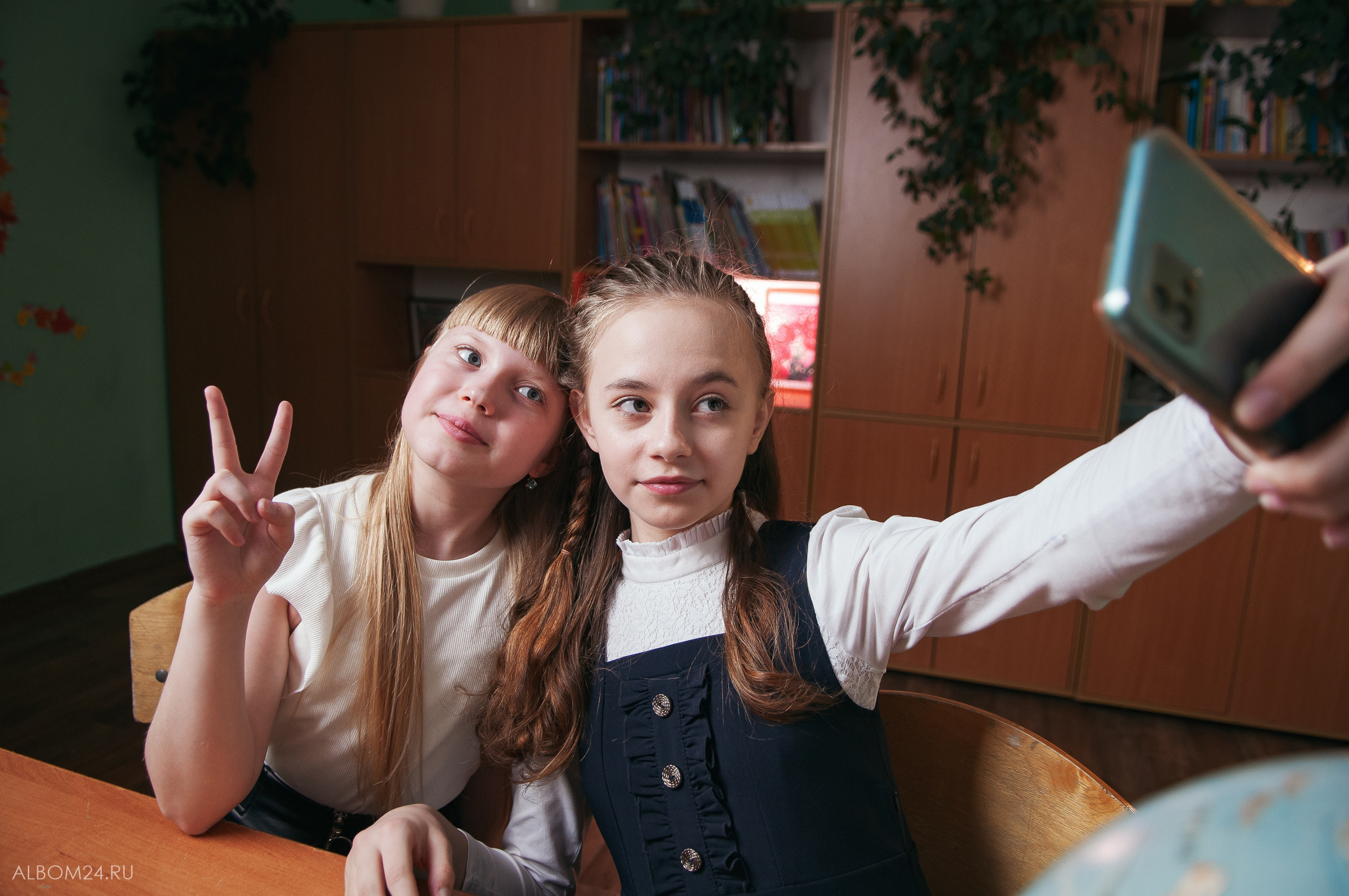 Съемка на выпускной альбом Школа № 148, 4В. Выпускные альбомы и фотосъемка в Красноярске