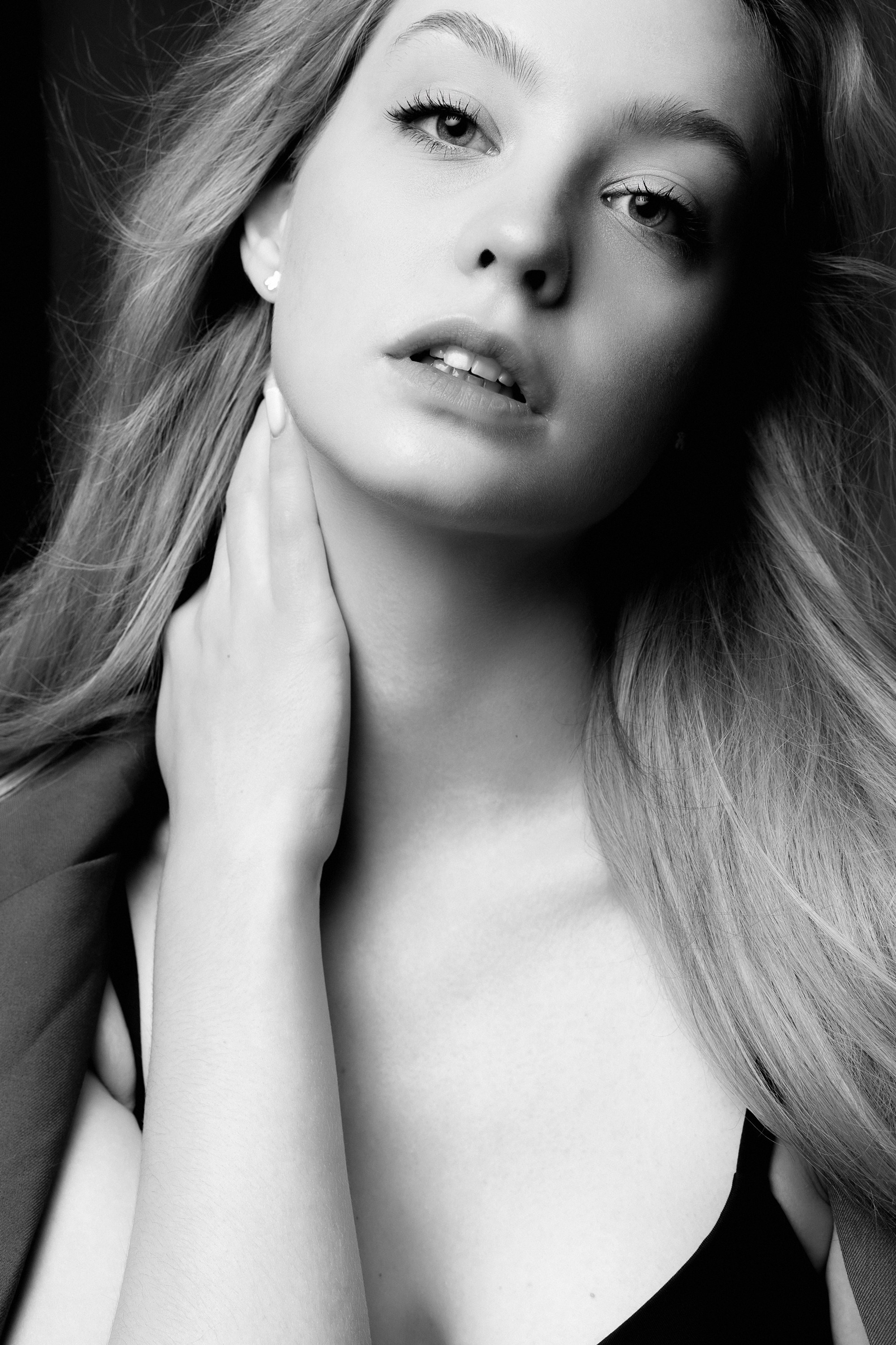 Портретный фотограф Калагина Светлана, фотосессия Москва, женский портрет, черно-белая фотосессия, стильная фотосессия, индивидуальная съемка, индивидуальная фотосессия