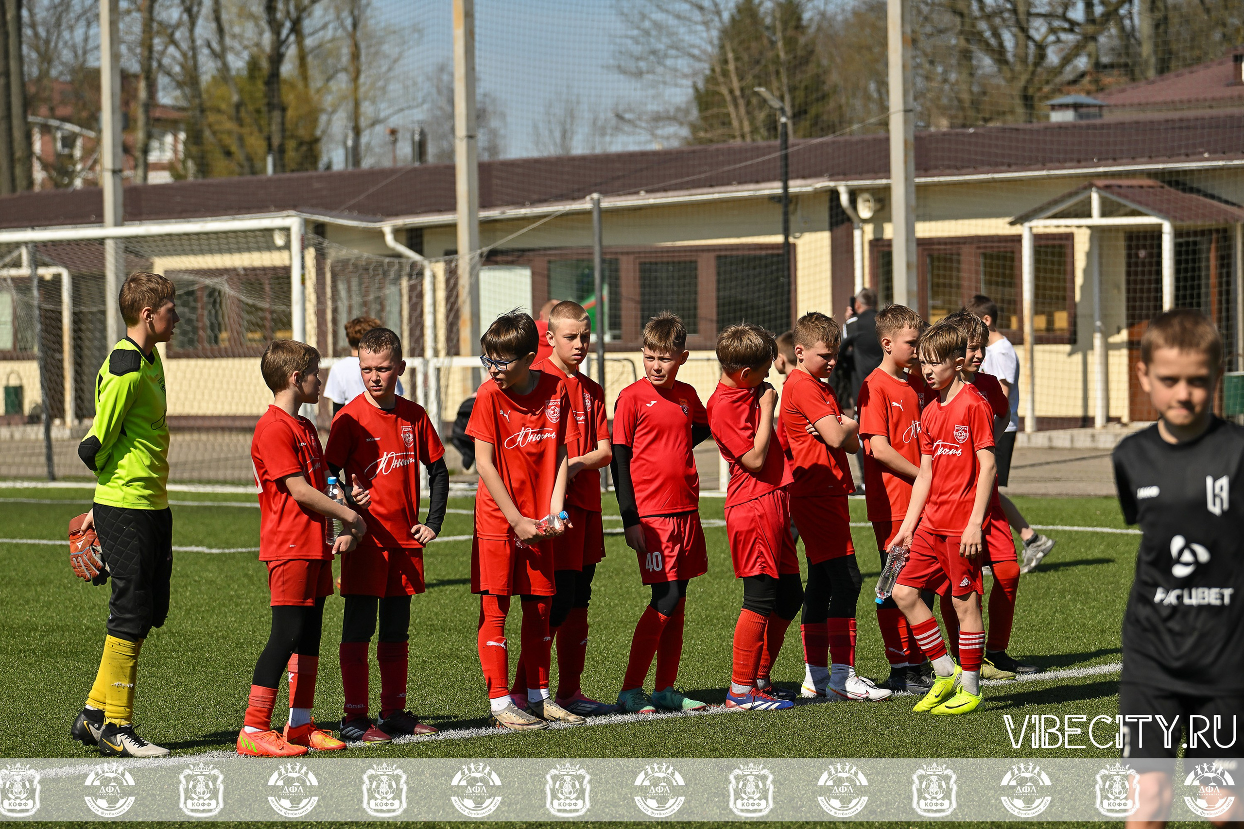 XIX Всероссийского футбольного турнира Локобол 2025 РЖД. VIBECITY.RU Вайб Сити Ру Фоторепортажи Фотоотчеты Калининград