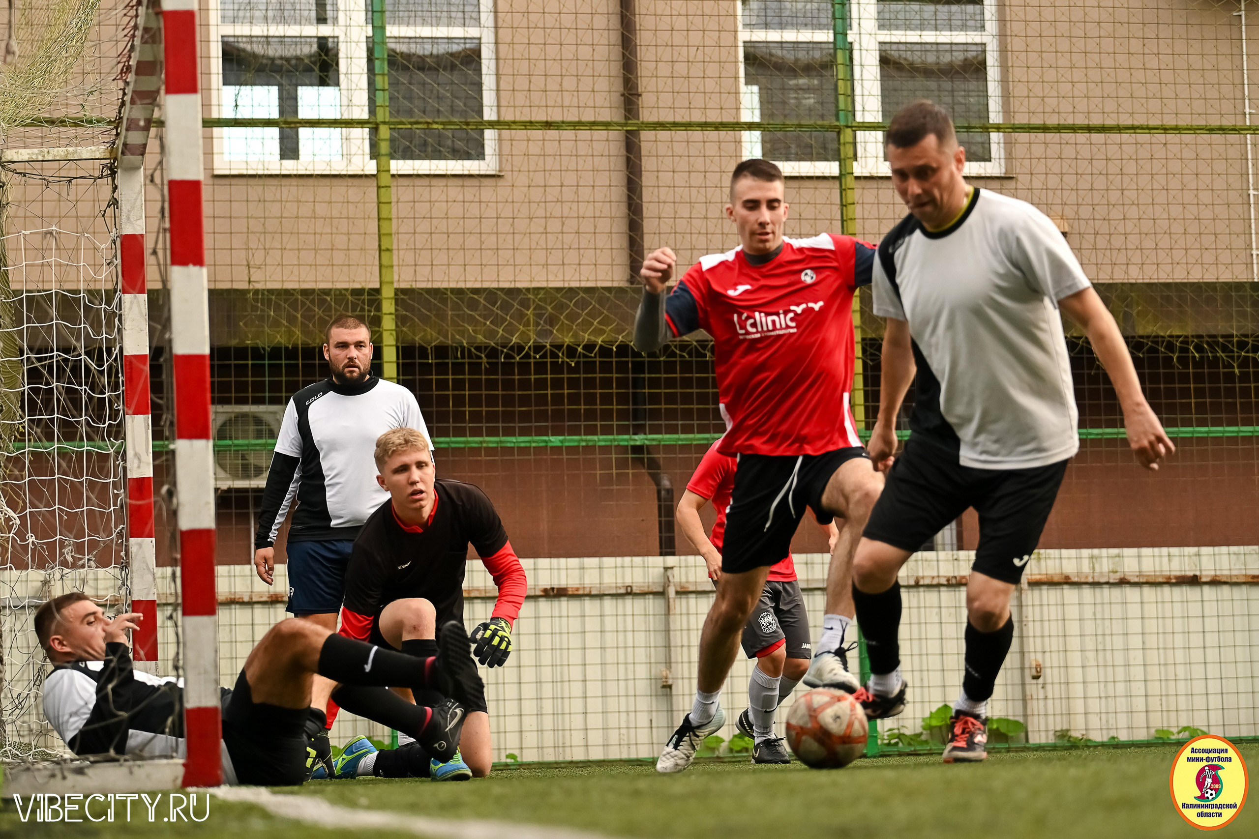 ИГРЫ МИНИ-ФУТБОЛЬНОЙ И КОРПОРАТИВНОЙ ЛИГИ. VIBECITY.RU Вайб Сити Ру Фоторепортажи Фотоотчеты Калининград