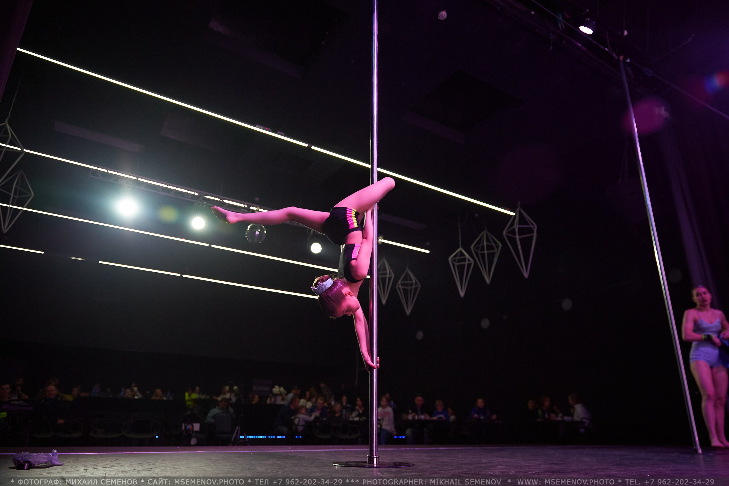Анонс фоторепортажа с Концерта Грация. POLE DANCE. Photographer for business Mikhail Semenov. Aqua photo studio, photo school