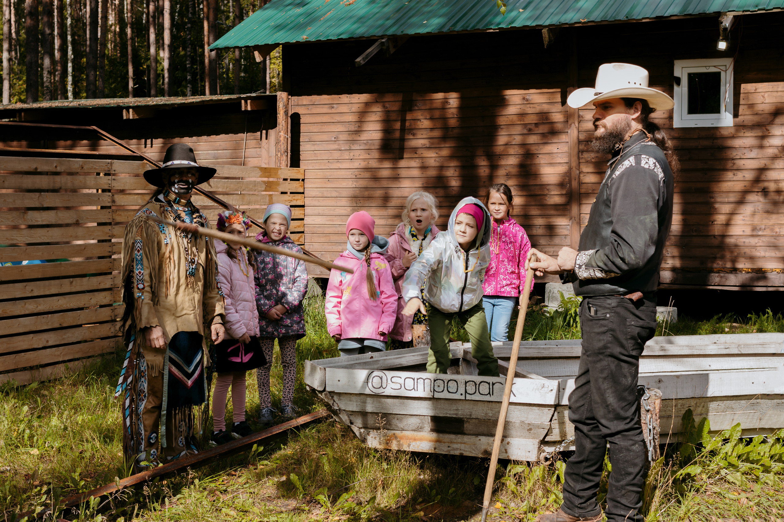 День рождения Сони в хаски-центре «Белый ветер». Семейный и свадебный фотограф в Петербурге Евгения и Николай Шевчук