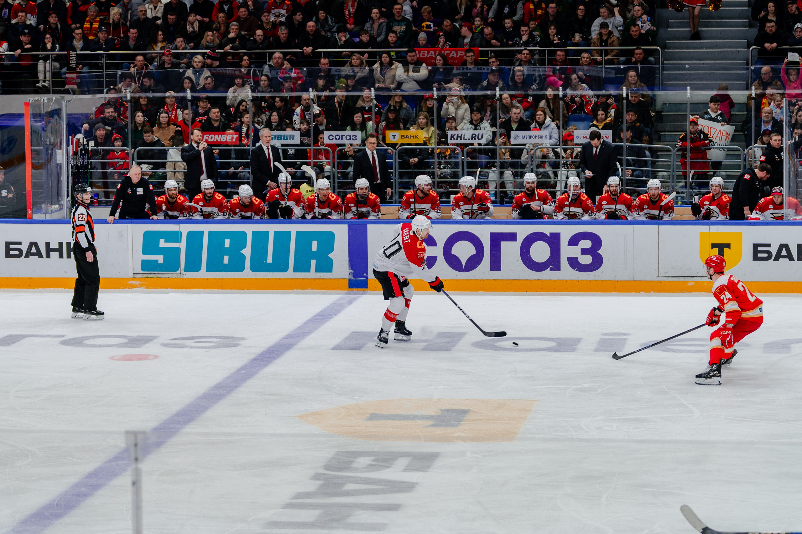 КХЛ КУНЬЛУНЬ РС — АВАНГАРД 22 МАРТА 2025. Репортажный фотограф в Москве Измалков Артем