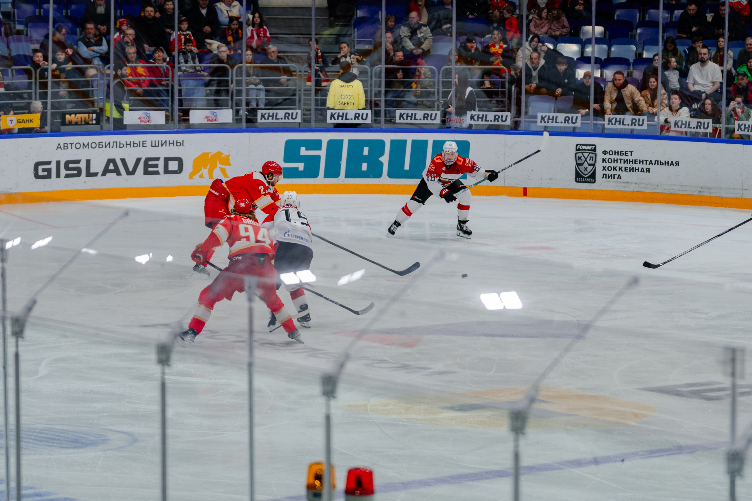 КХЛ КУНЬЛУНЬ РС — АВАНГАРД 22 МАРТА 2025. Репортажный фотограф в Москве Измалков Артем