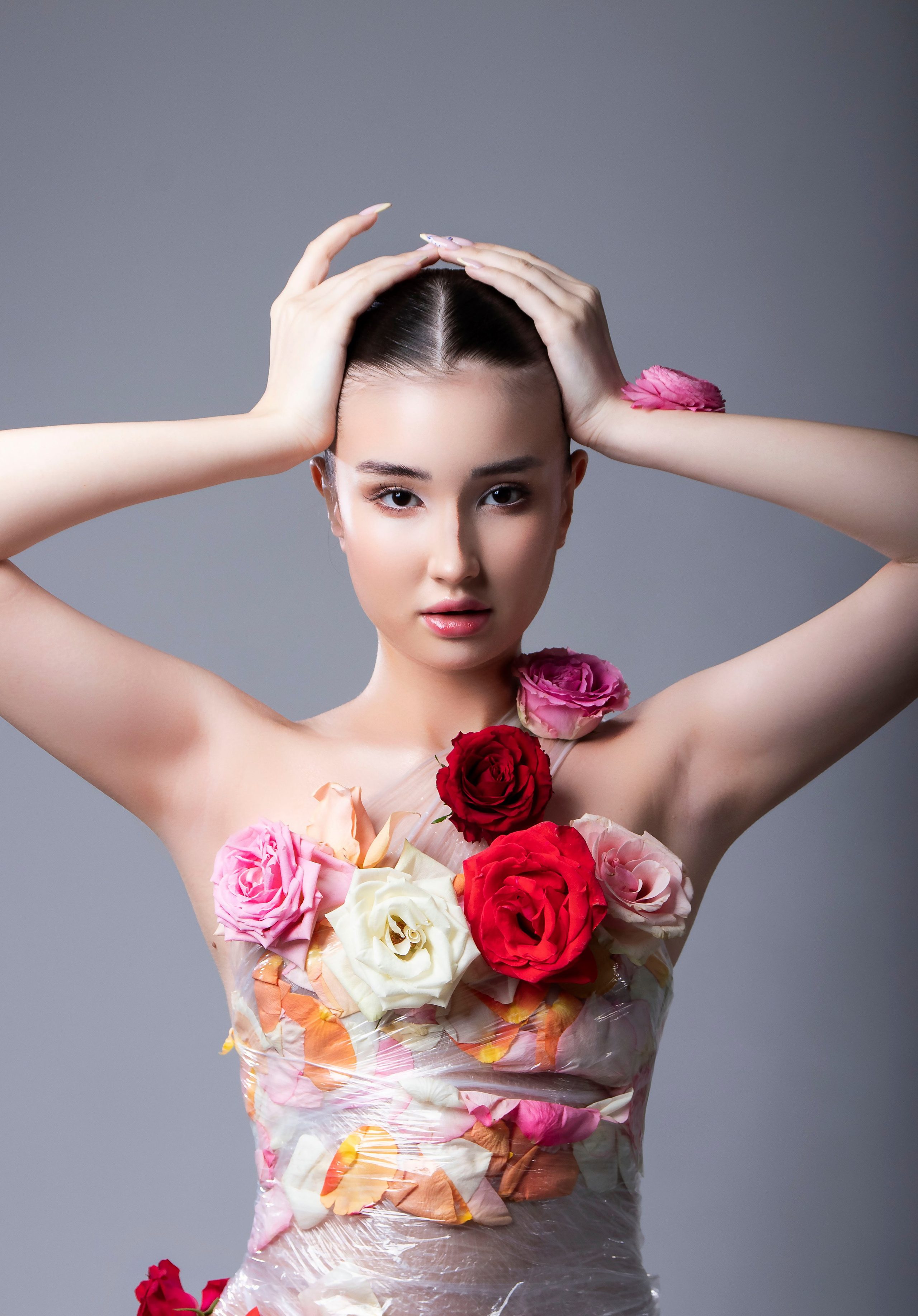 Минимализм и движение: творческая фотосессия на циклораме. Портретный фотограф в Санкт-Петербурге Савельева Ольга