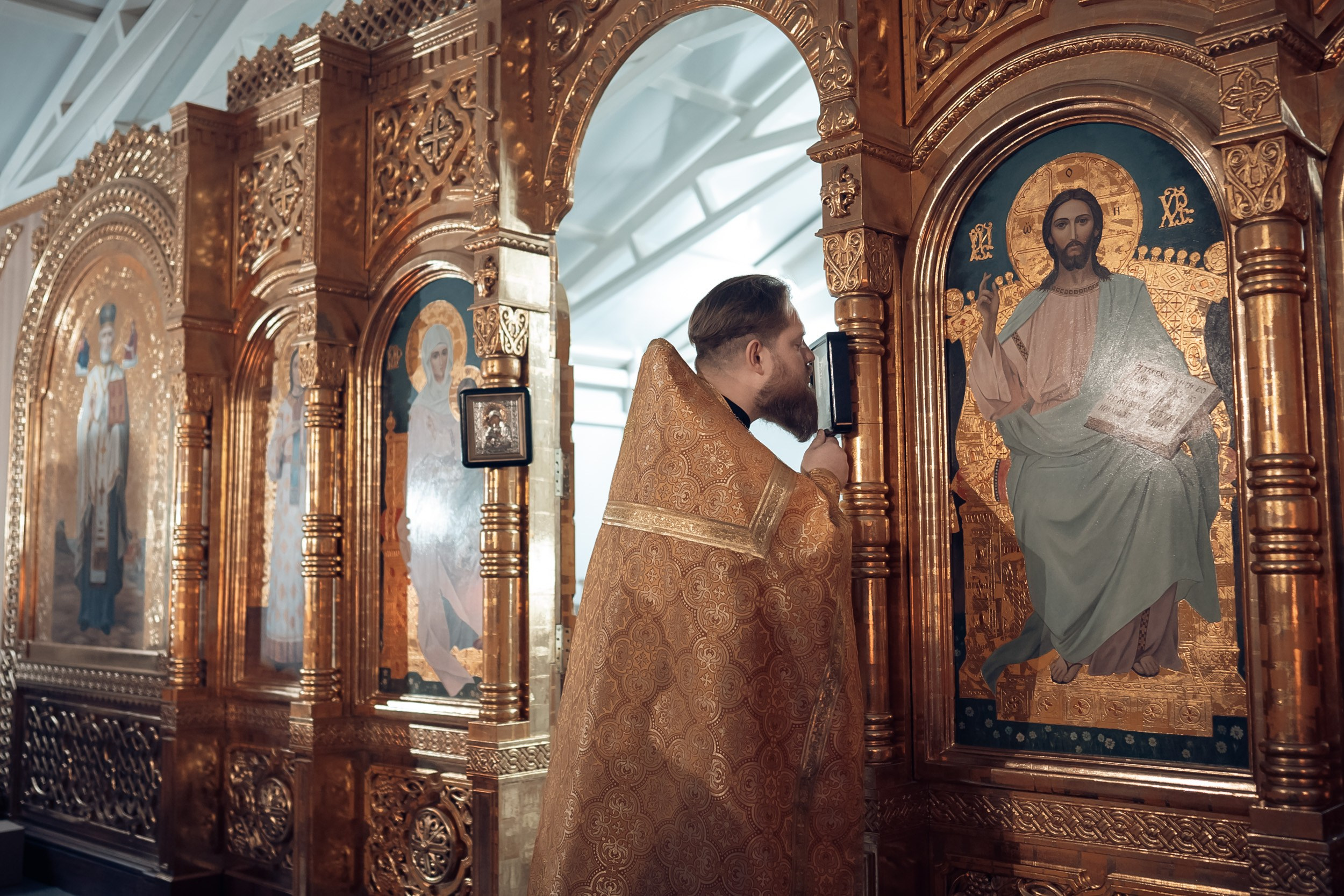 Богослужения в храме Прп.Виталия Александрийского г. Севастополь. Церковный фотограф Севастополь
