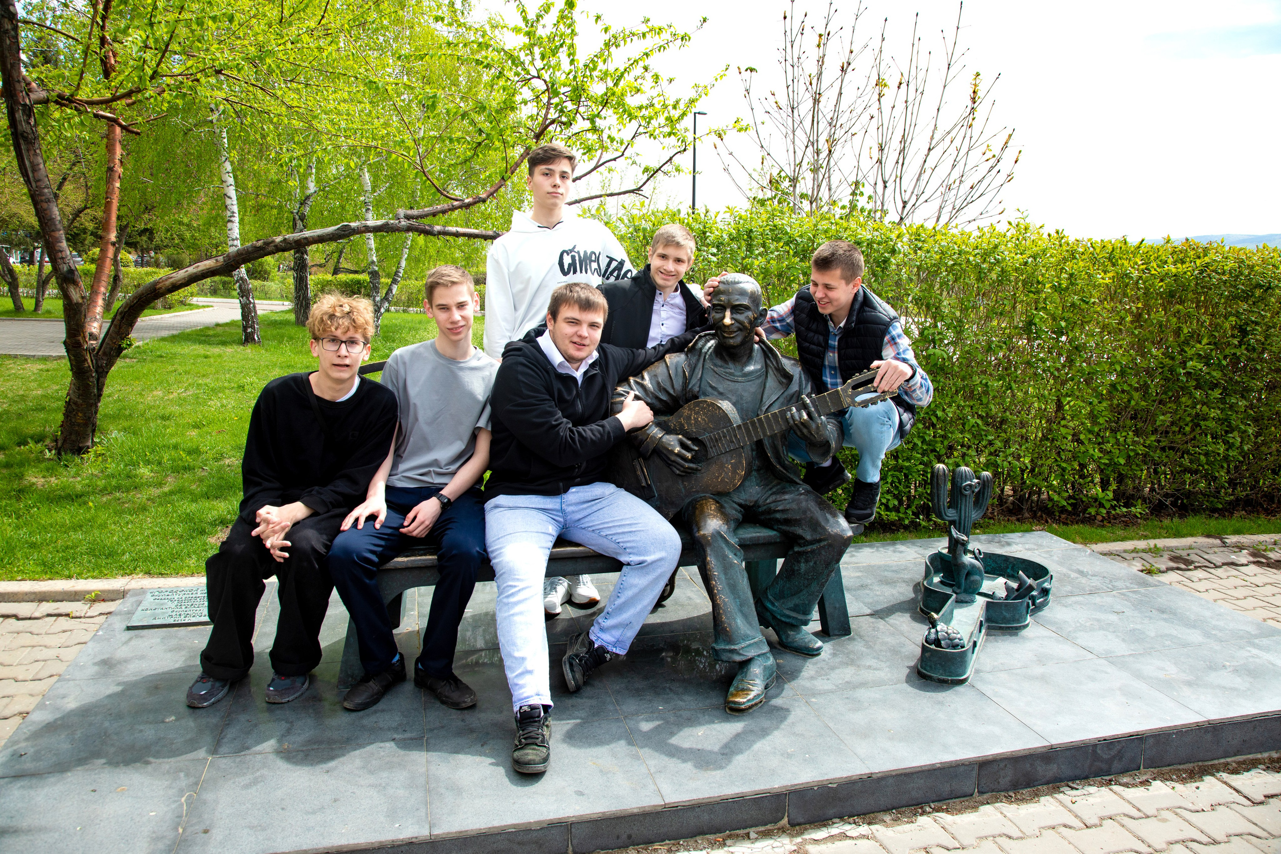 Выпускные альбомы в Красноярске. Студия Колибри