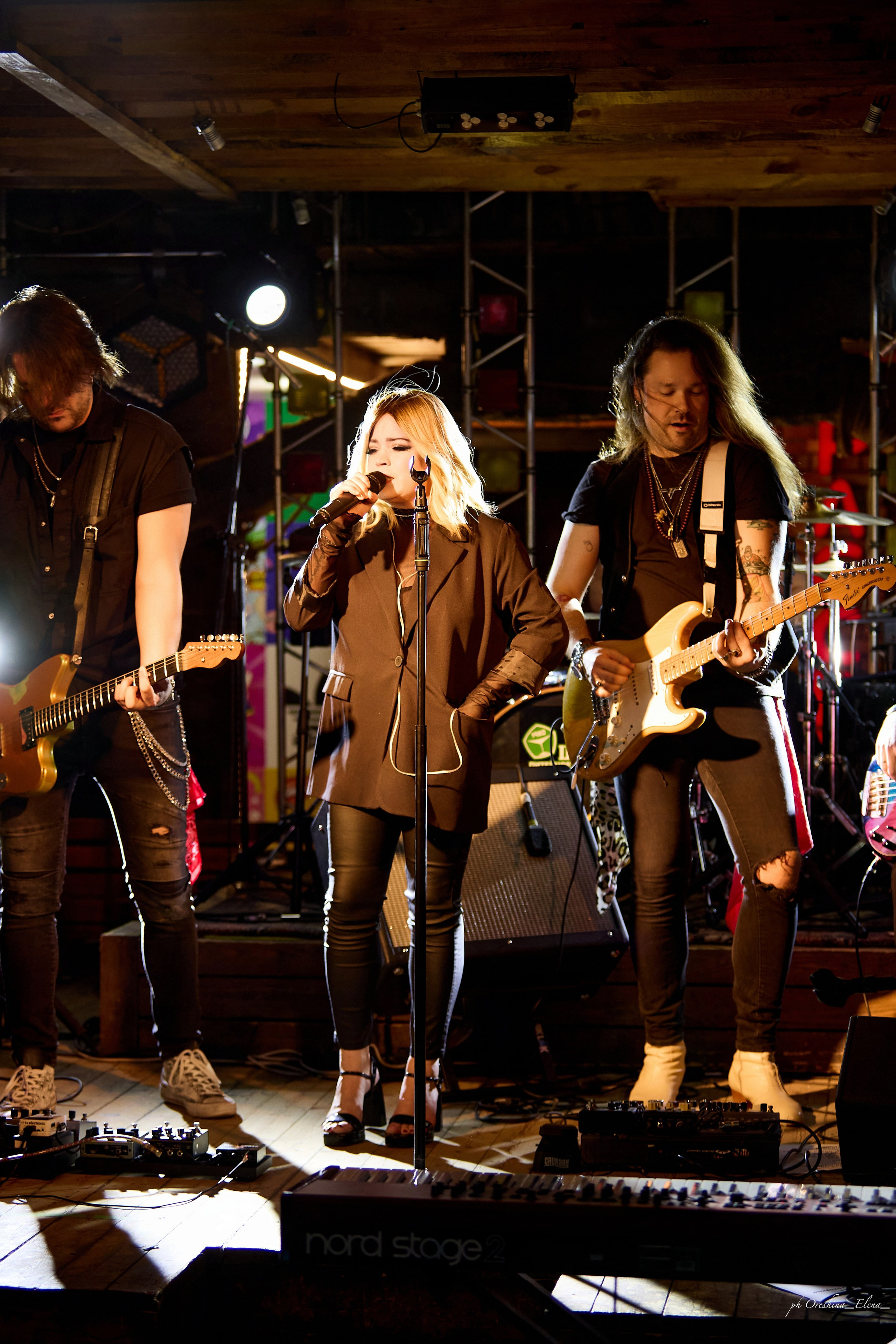 Поп рок группа @velvetgroup. Свадебный и семейный фотограф в Ульяновске Орешина Елена