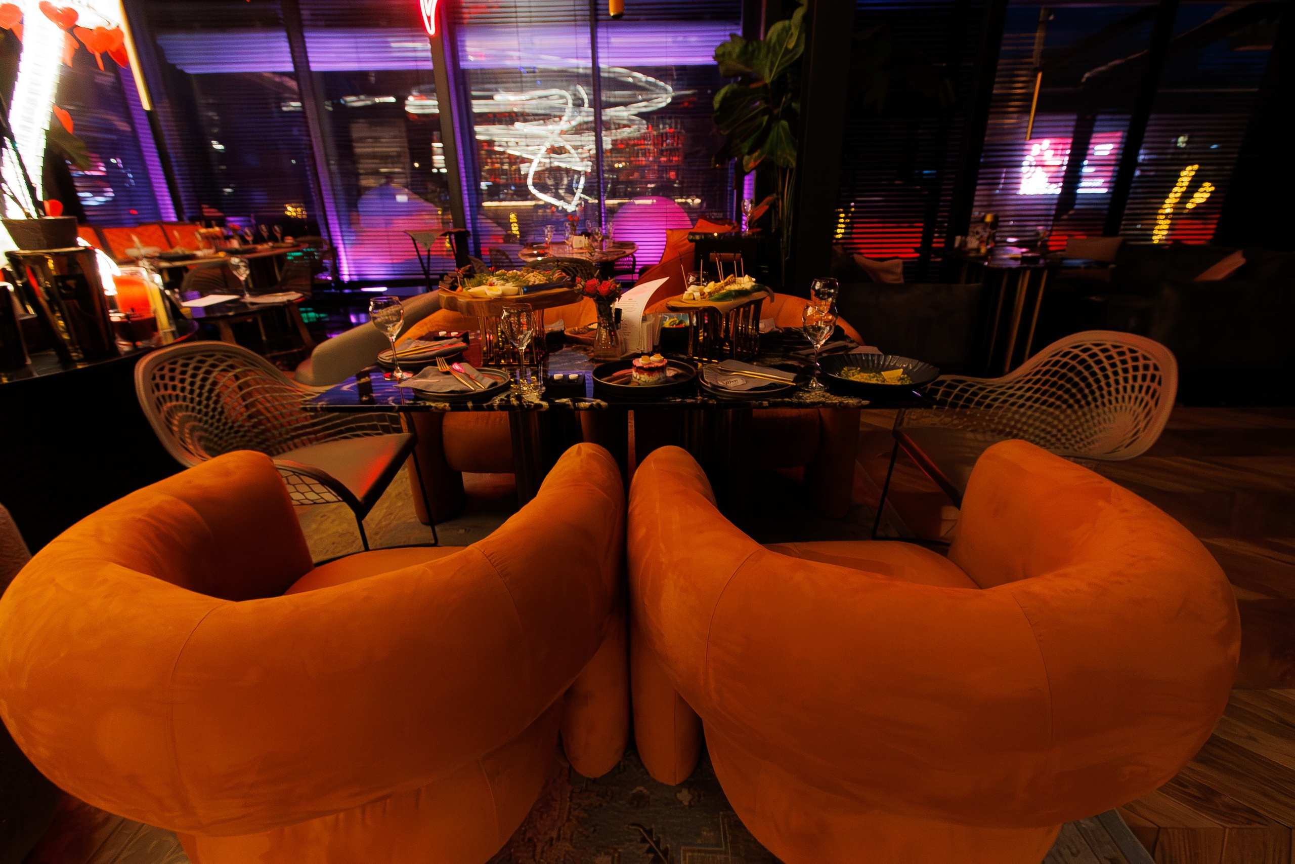 РЕЖЕНТ — HAPPY VALENTINES DAY. СВОИ. ФОТООТЧЕТЫ-СОБЫТИЯ-МЕСТА