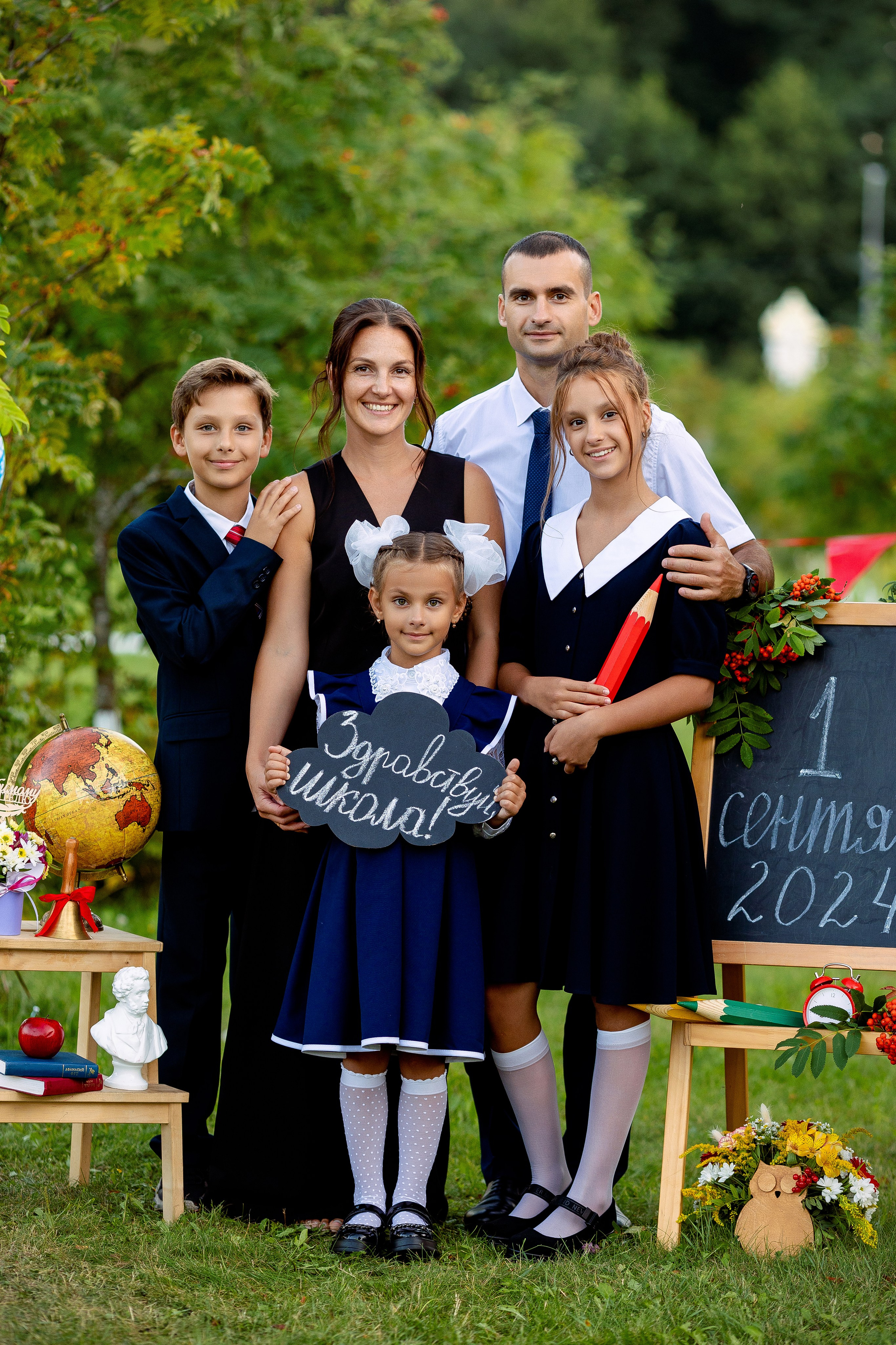 Фотопроект «Здравствуй, школа!». Фотокомпания «Алые паруса» выпускные альбомы Москва и МО