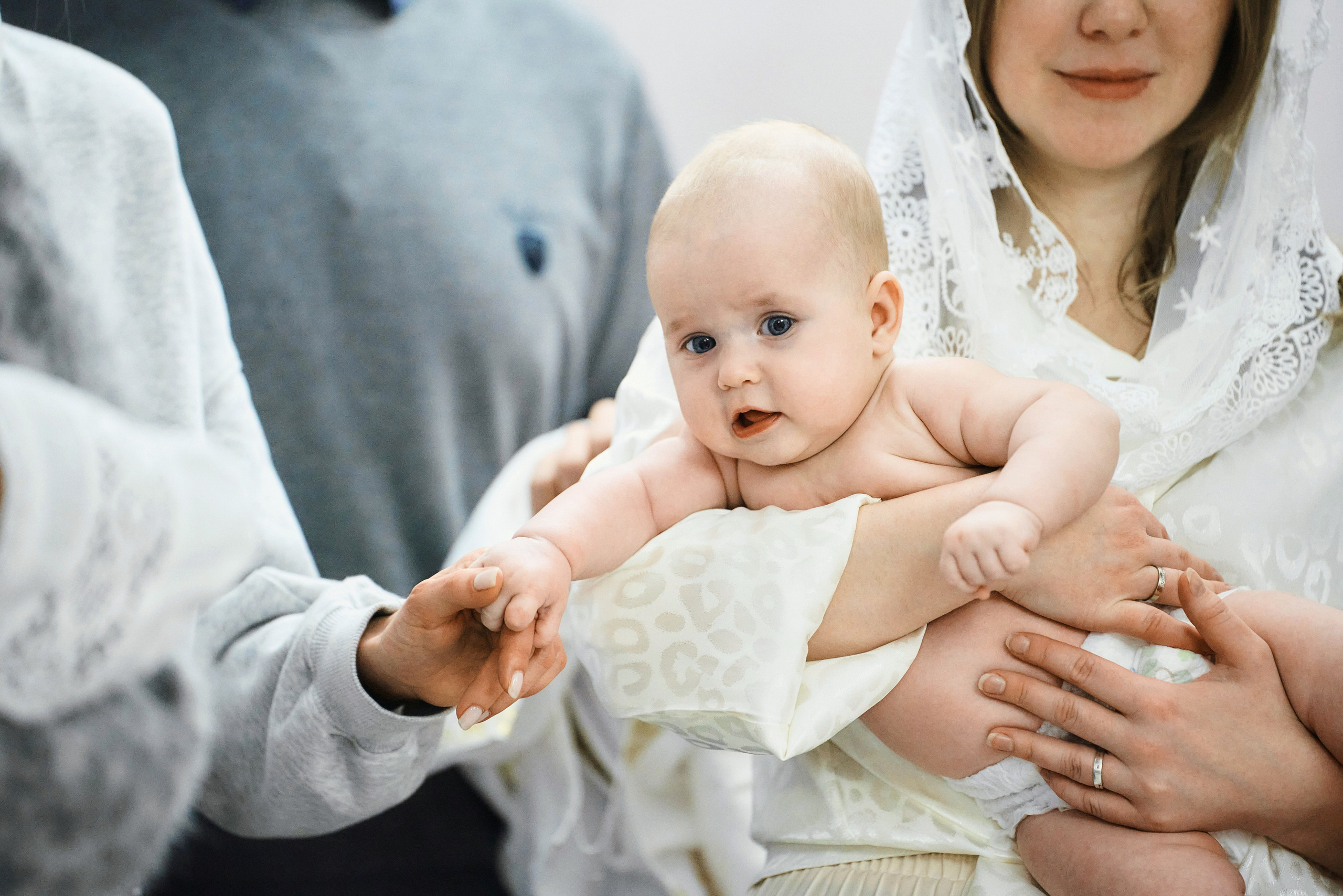 Крещение ребёнка в Церкви Илии Пророка и Воздвижения Честного Креста Господня в Черкизове