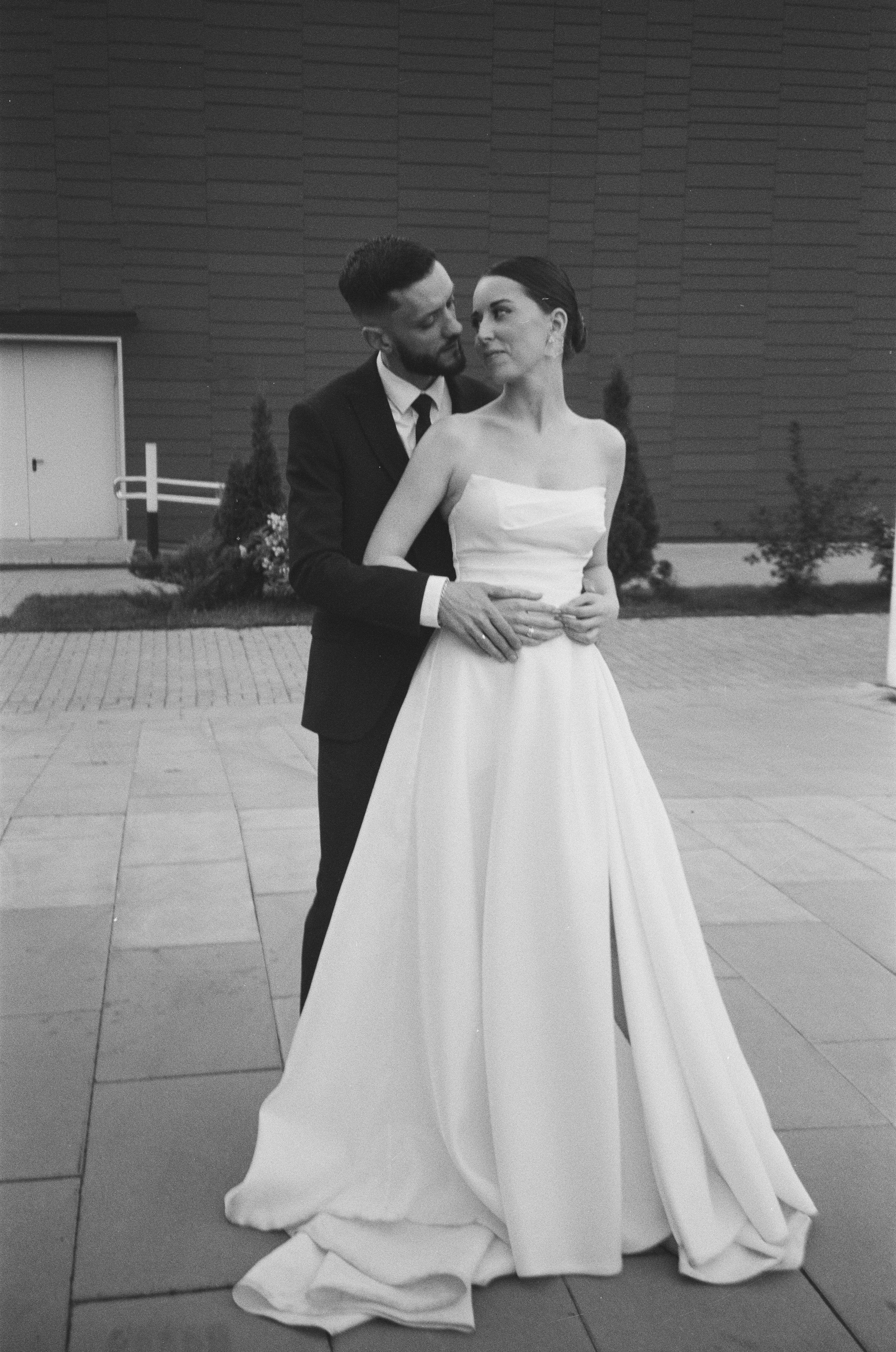 Свадебная фотосессия в особняке Спиридонова. Свадебный фотограф в Москве Элина Ларченкова. Фото, которые цепляют