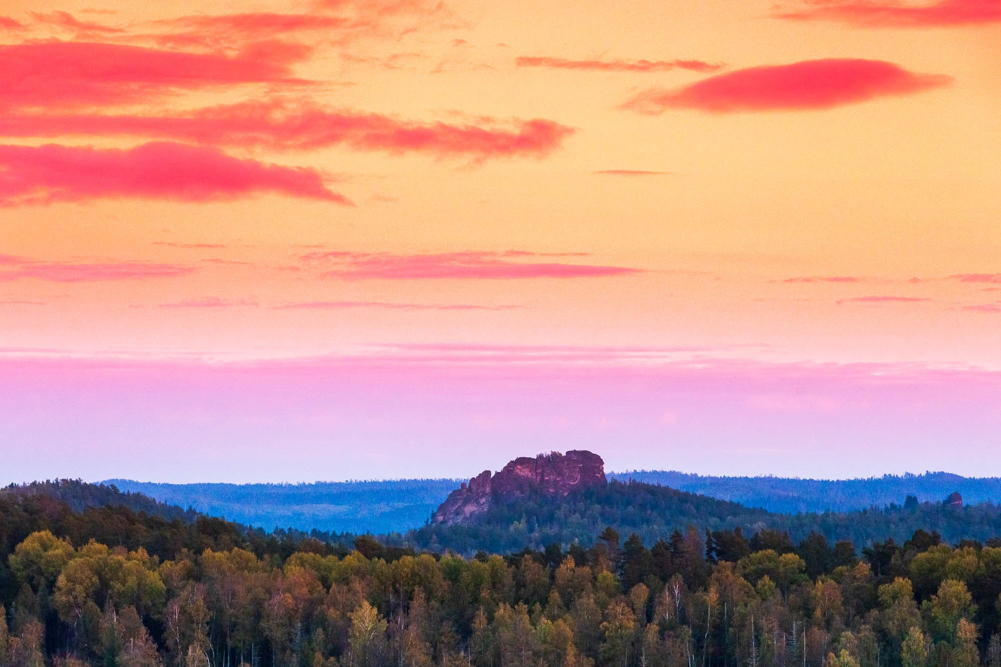 Закатная симфония, воспевающая тайну красоты «Красноярских столбов». Фотограф в Москве Татьяна Макотра