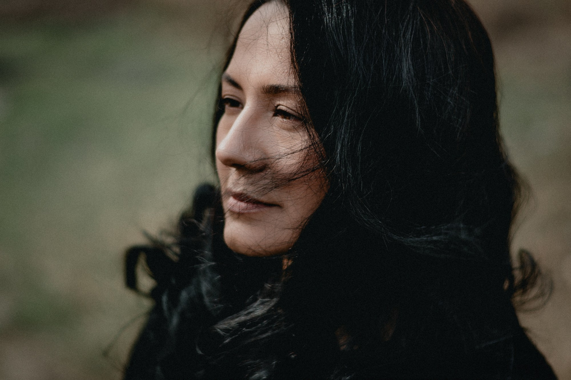 Фотограф в Тюмени Дарья Мустафина Портретная серия «Берег и тишина». Портретный фотограф Тюмень Дарья Мустафина