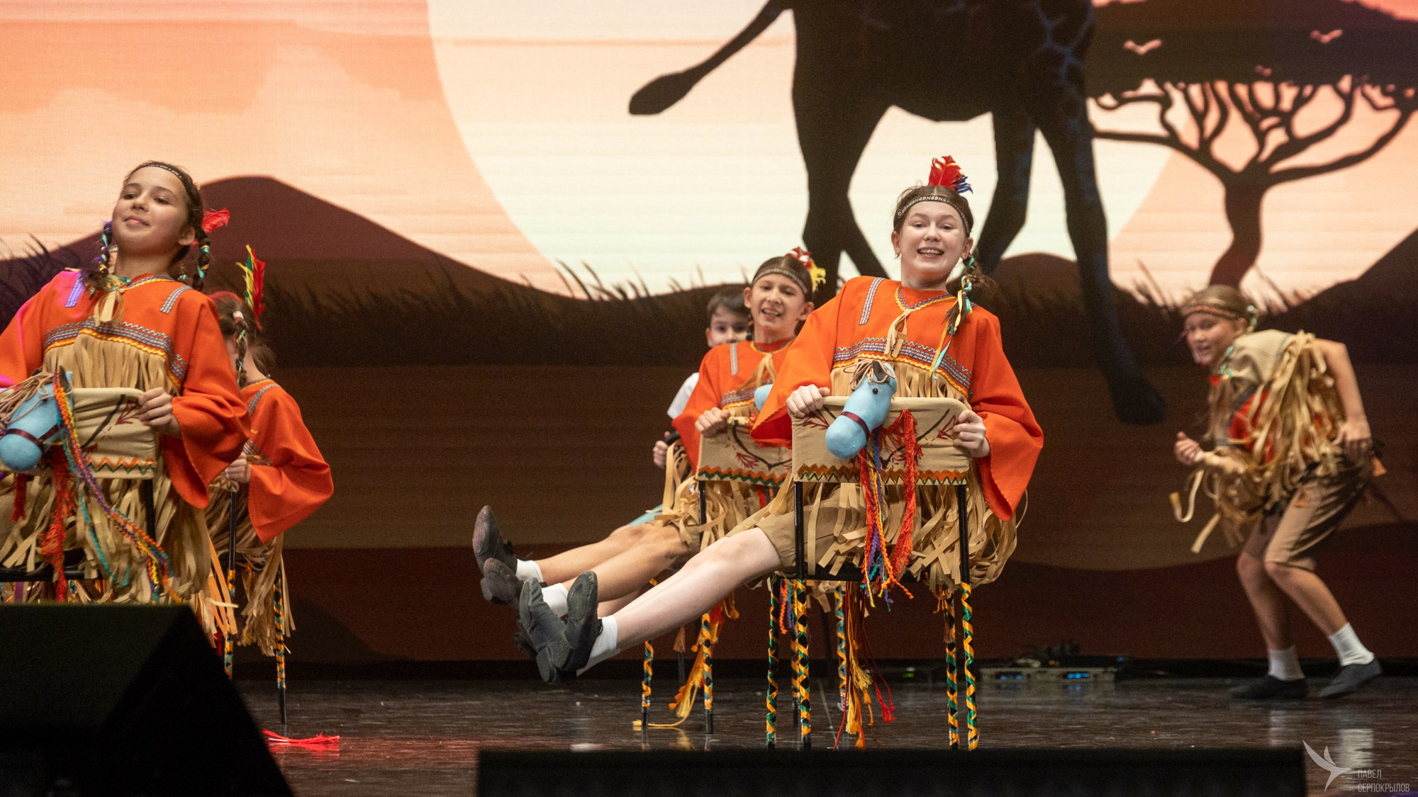 Юбилейный концерт студии эстрадного танца «Изумрудный город». Репортажный фотограф в Казани Павел Серпокрылов