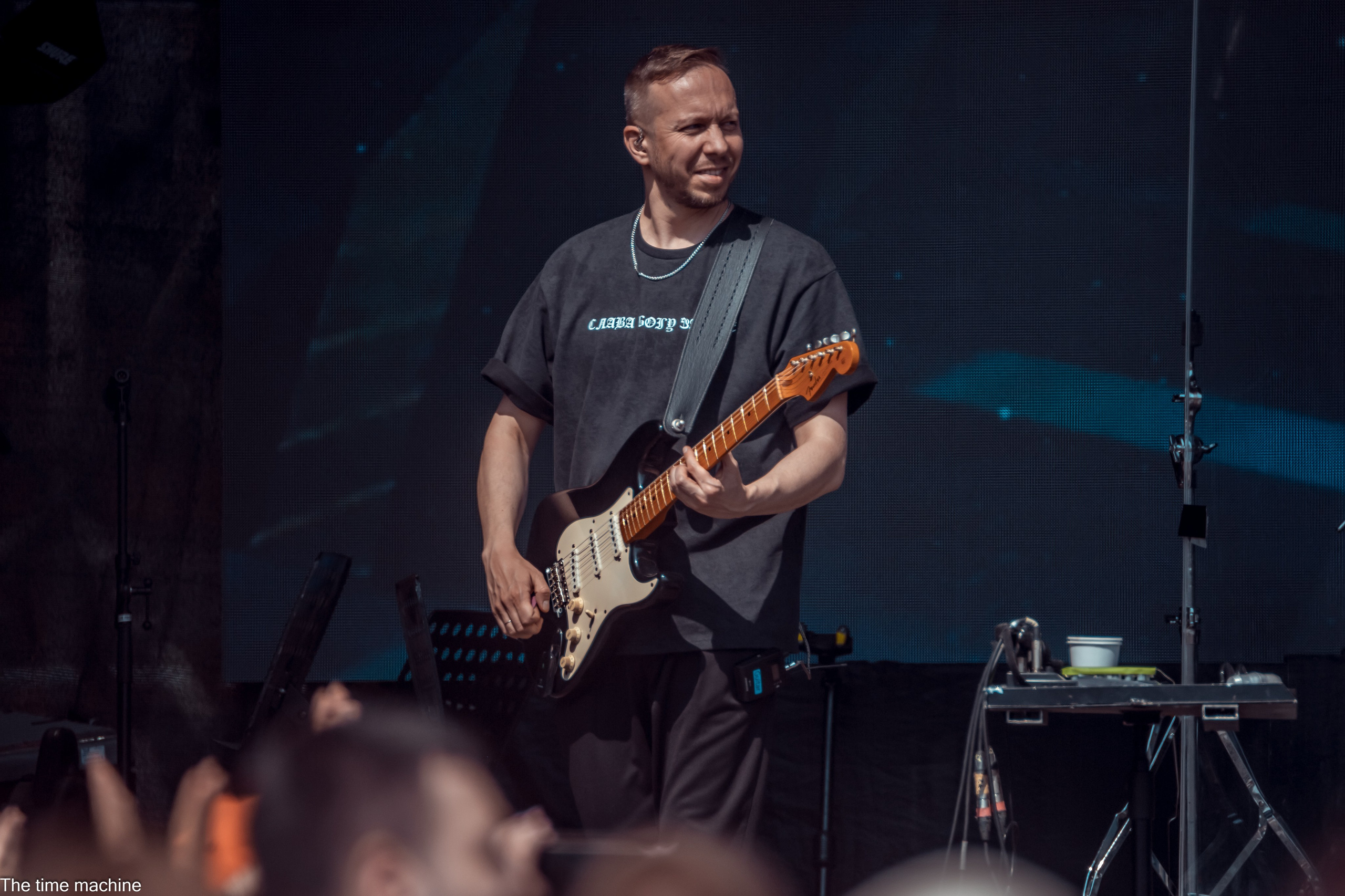 Концерт певца Ираклия Veer Mall 31.05.25. Фотограф для маркетплейсов Михаил Бове