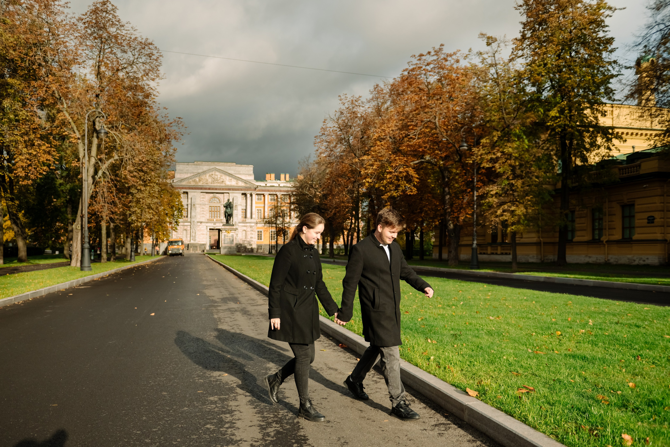 Осенняя фотосессия в Питере в Летнем саду и у Михайловского замка. Свадебный и сеейный фотограф в Санкт-Петербурге Елена Худякова