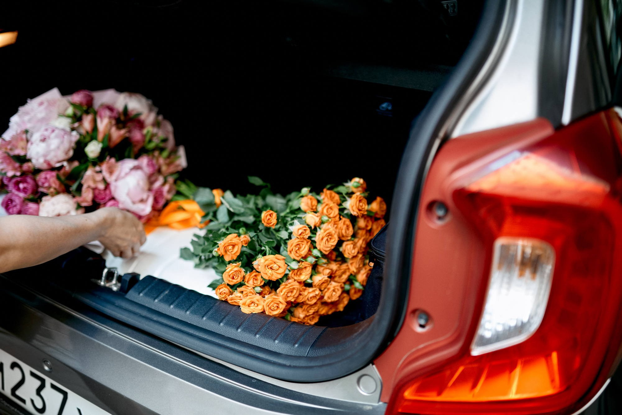 Фотограф на выписку в Москве, заказать услуги фотосъёмки — Цены и стоимость услуг профессионального фотографа для фотосессии выписки