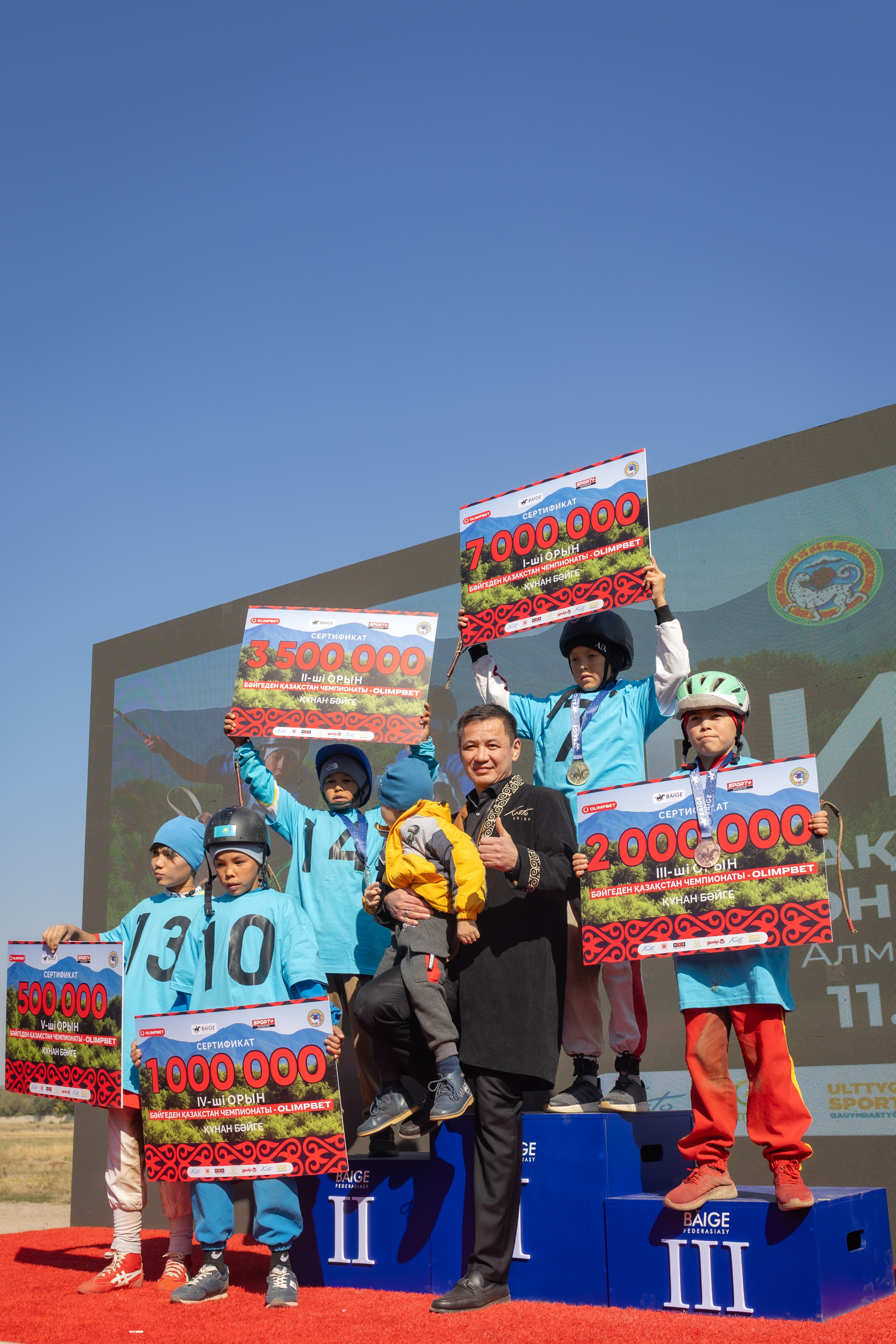 Фоторепортаж Финал Казахстана по байге в Алматы — скорость, пыль и полный драйв. Коммерческий и репортажный фотограф в Алматы — Jora Abramov