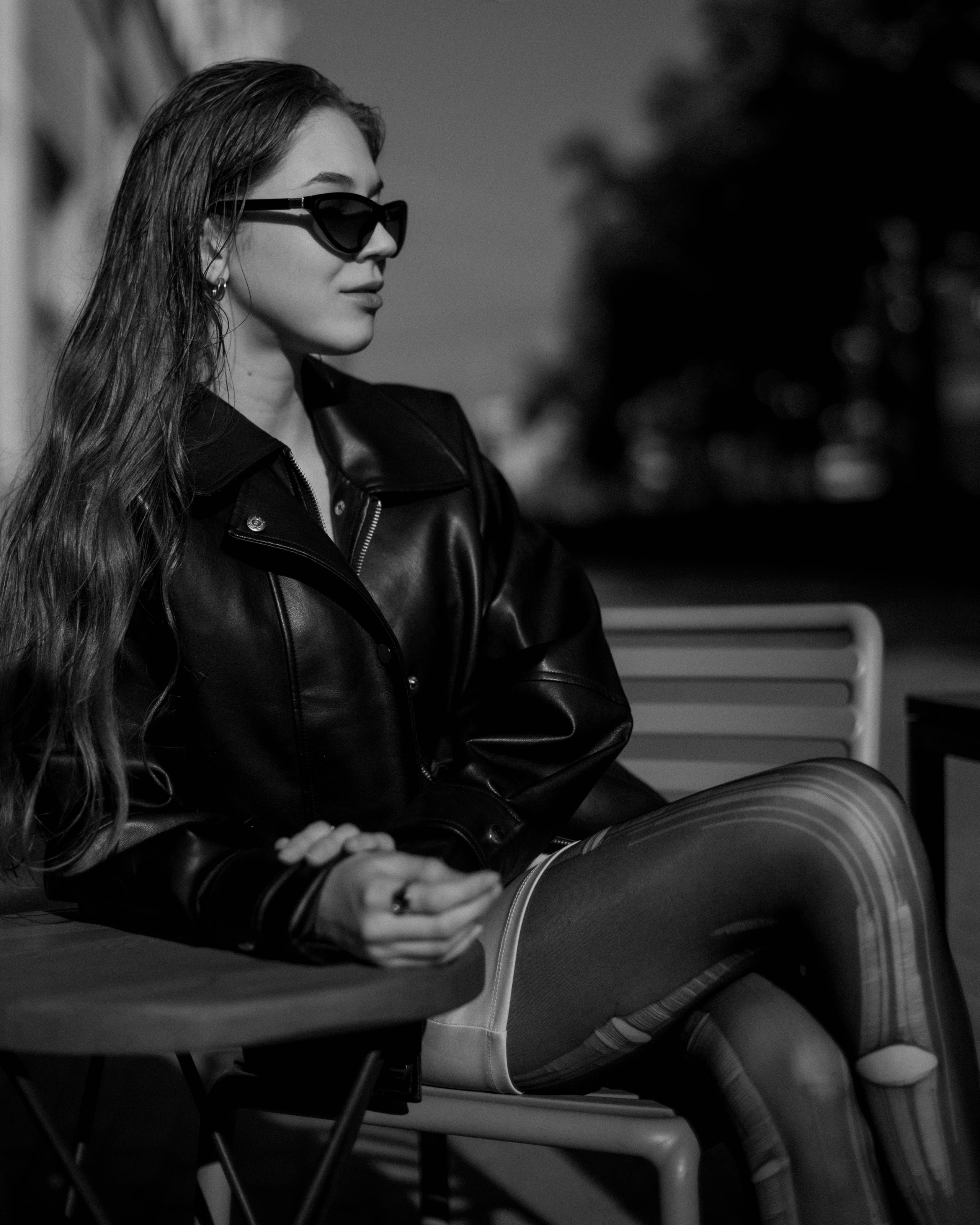Ася. Женский фотограф. Создатель украшений ручной работы. Модель