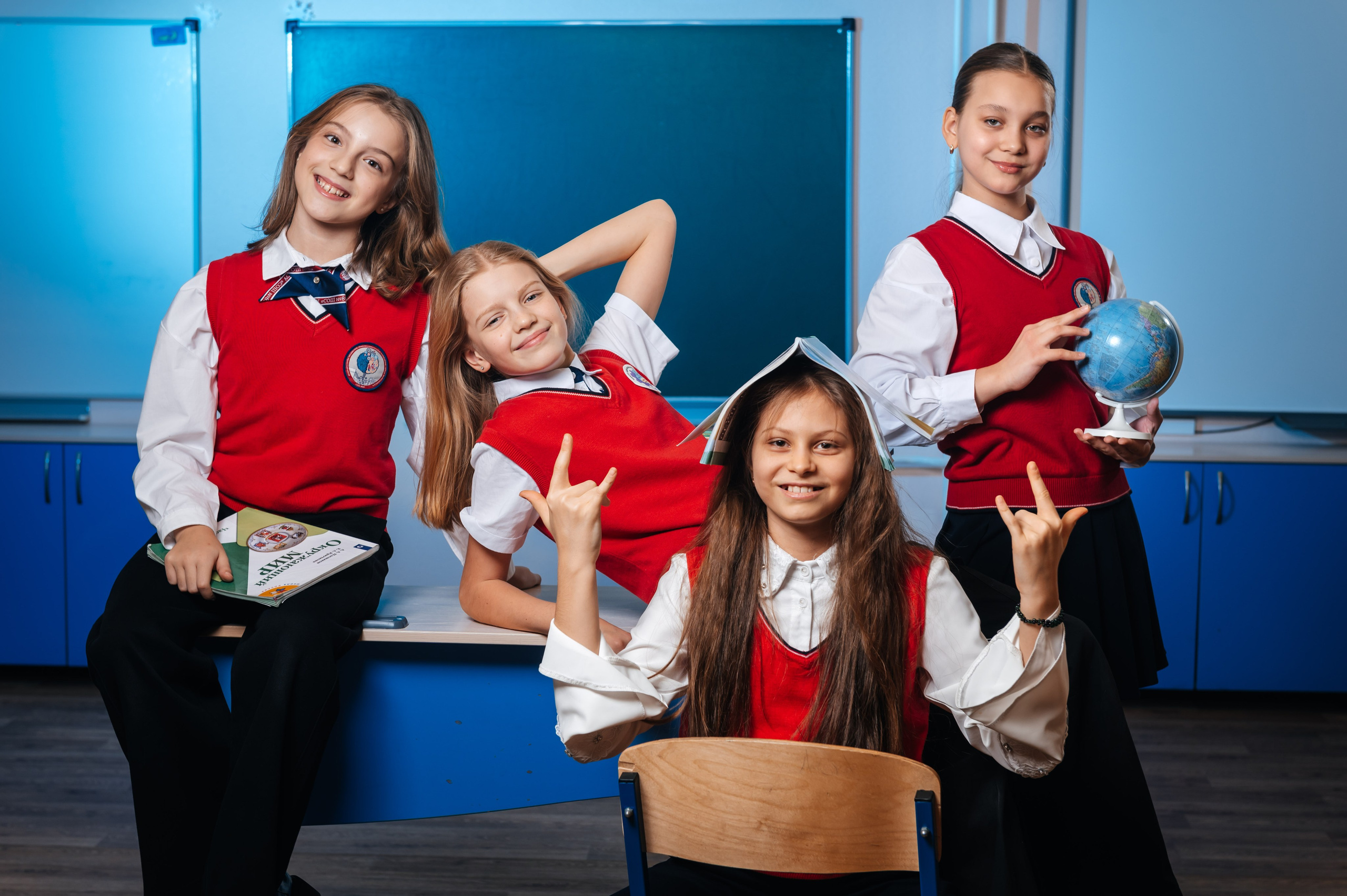 Начальные классы. Современные выпускные альбомы в Новосибирске