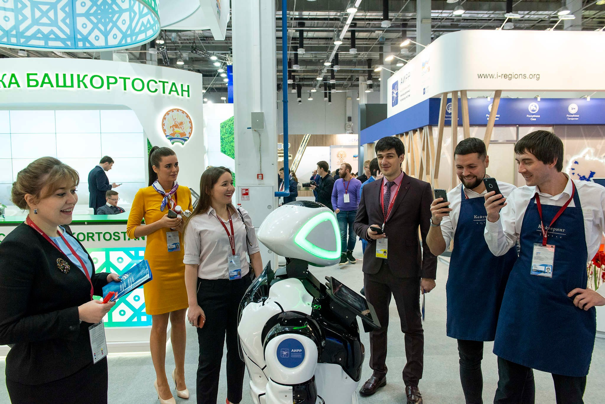 На международном инвестиционном форуме в Сочи в 2019 году. Съемка компании Росконгресс.