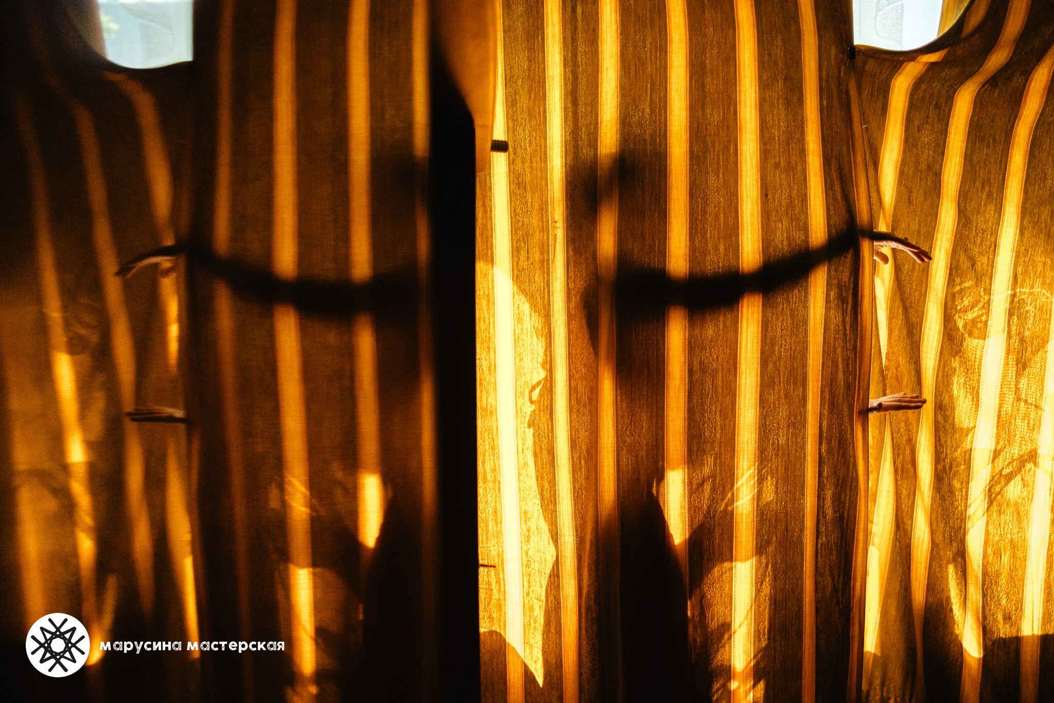 Работа участницы творческой практики — авторская фотография, концептуальная, жёлтый цвет