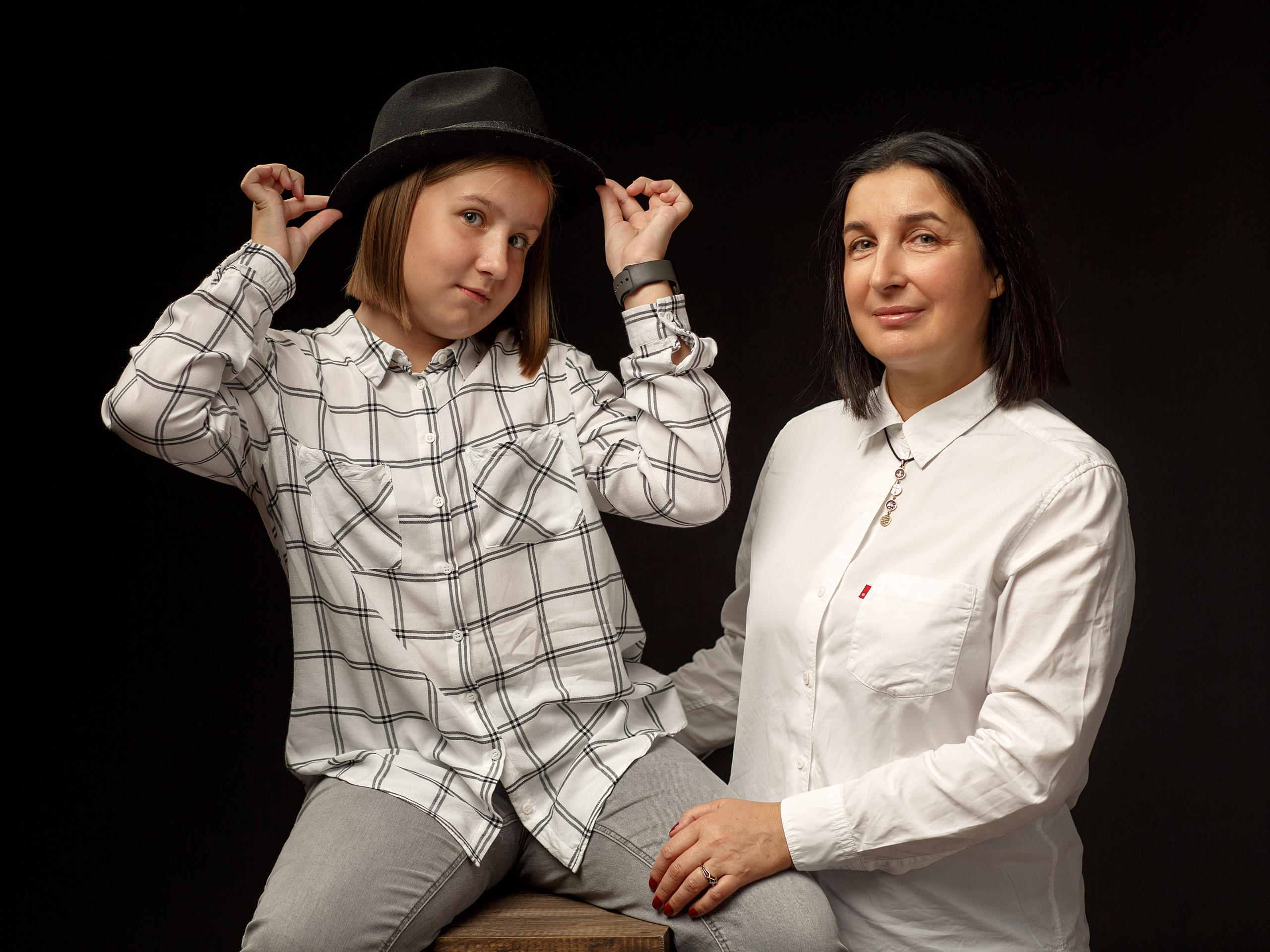 Фотосессия в студии Лора и Кира. Семейный и детский фотограф в Саратове Алексей Морковин