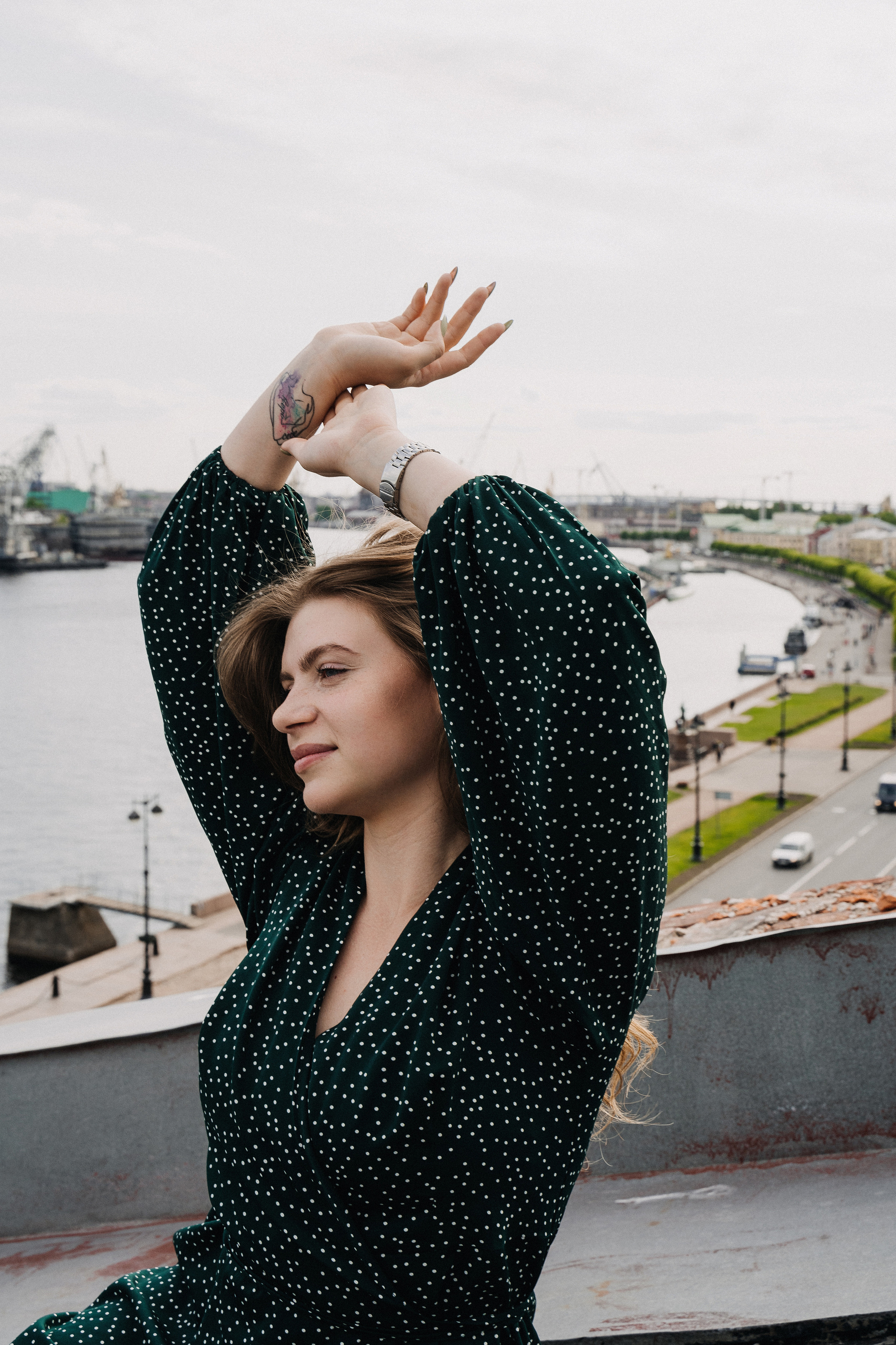 Ксения на Питерских крышах. Фотограф в Мурманске, Североморске и Санкт-Петербурге Валерия Козлова