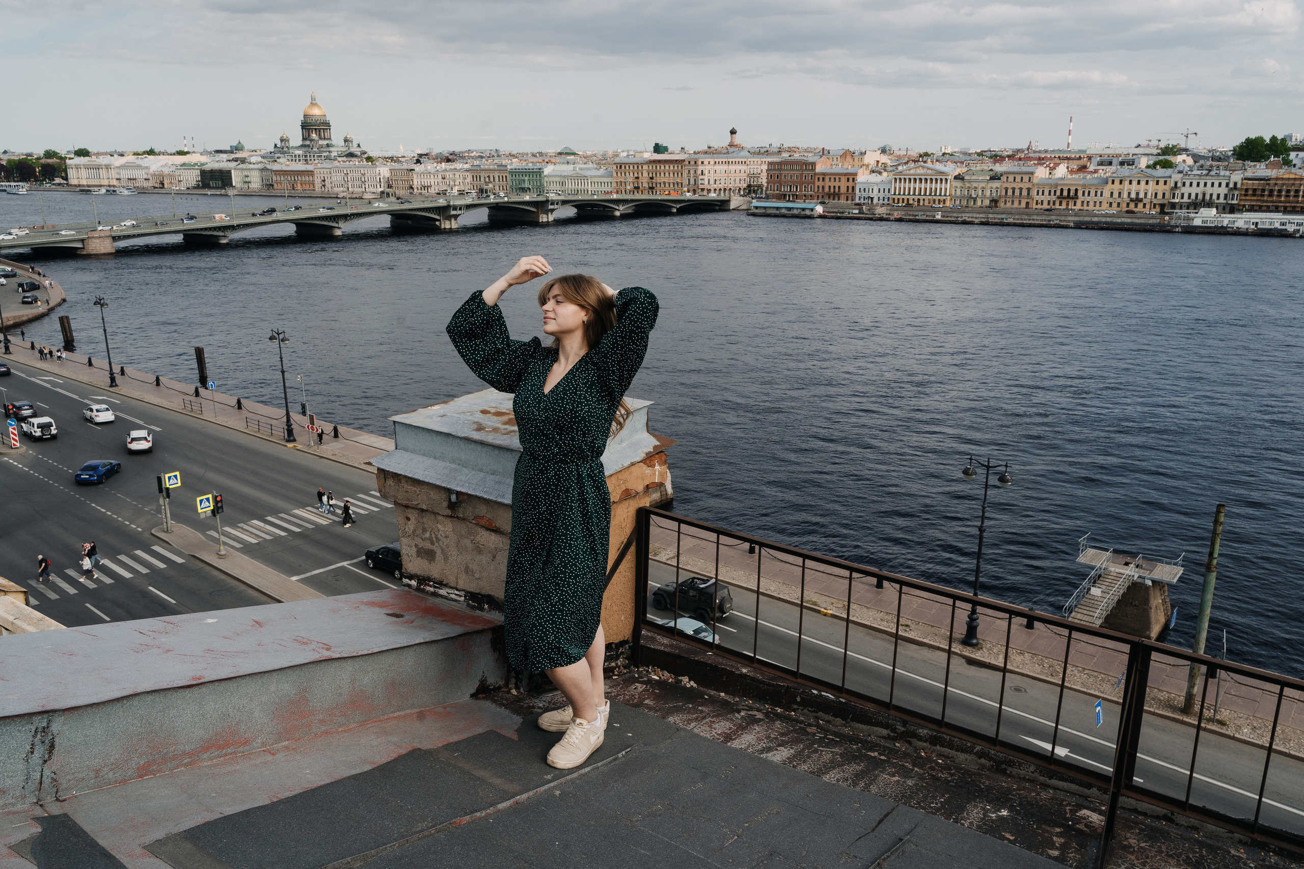 Ксения на Питерских крышах. Фотограф в Мурманске, Североморске и Санкт-Петербурге Валерия Козлова