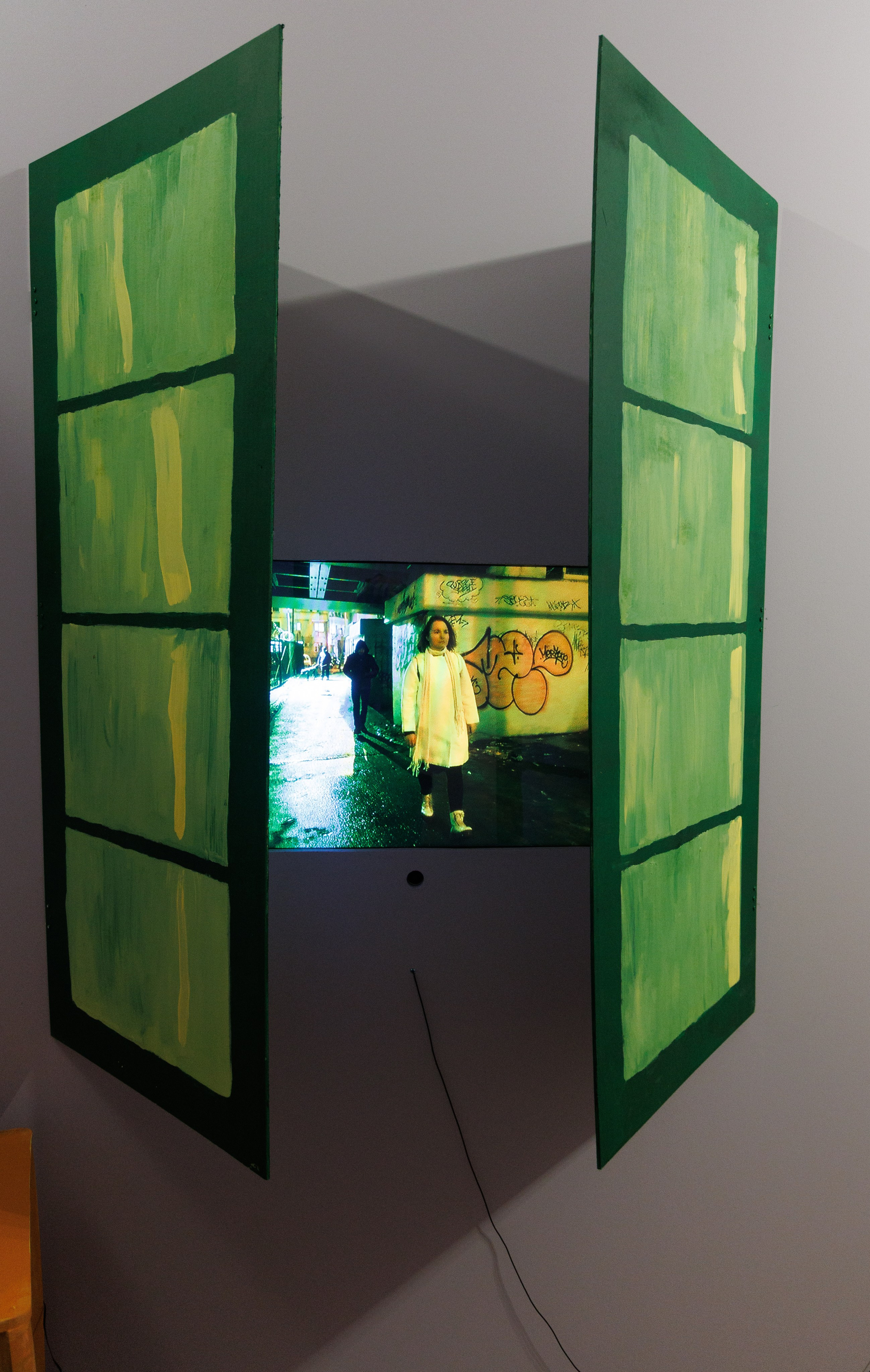 Инсталляция «Придумала» Ольги Михальчук, Винзавод, 2024. Ольга Михальчук, художница и фотограф