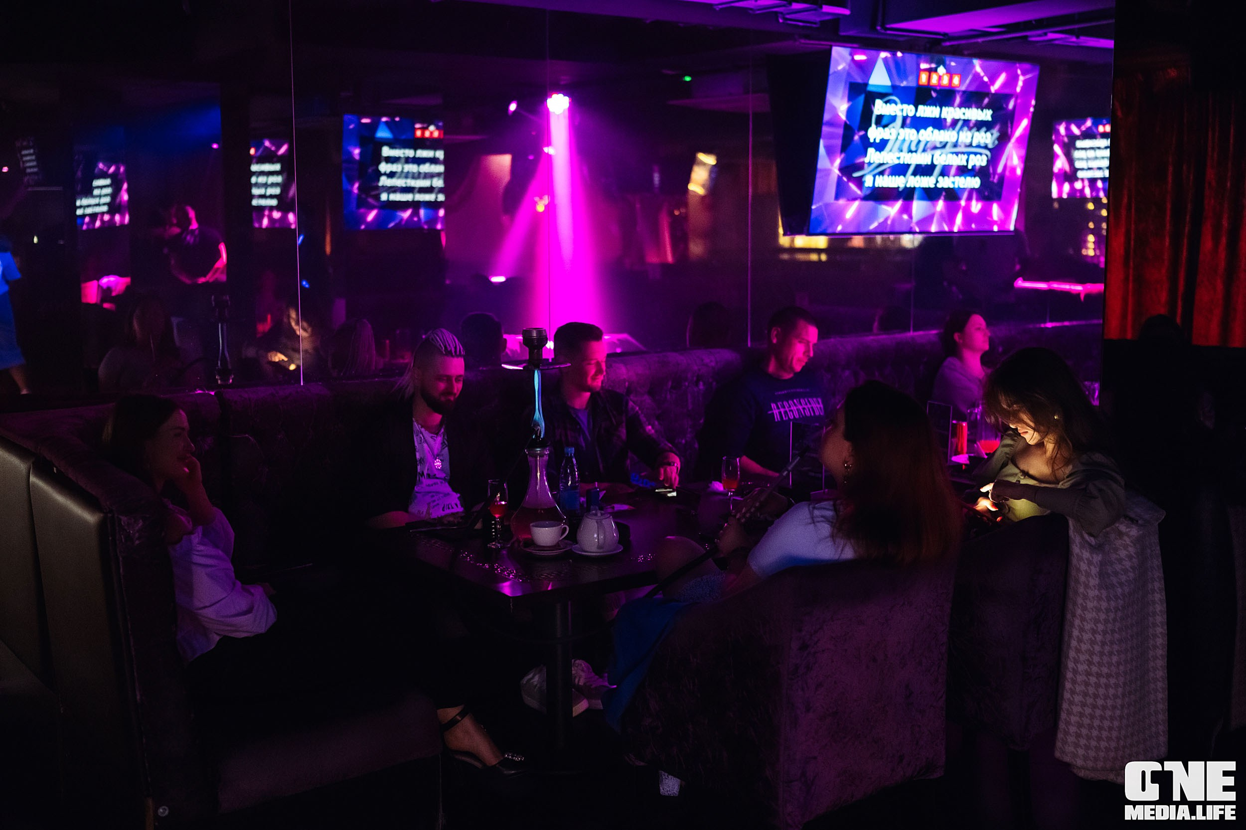 Фоторепортаж из караоке-клуба Эйфория. One Media Life: фоторепортажи, фотоотчеты с мероприятий и заведений